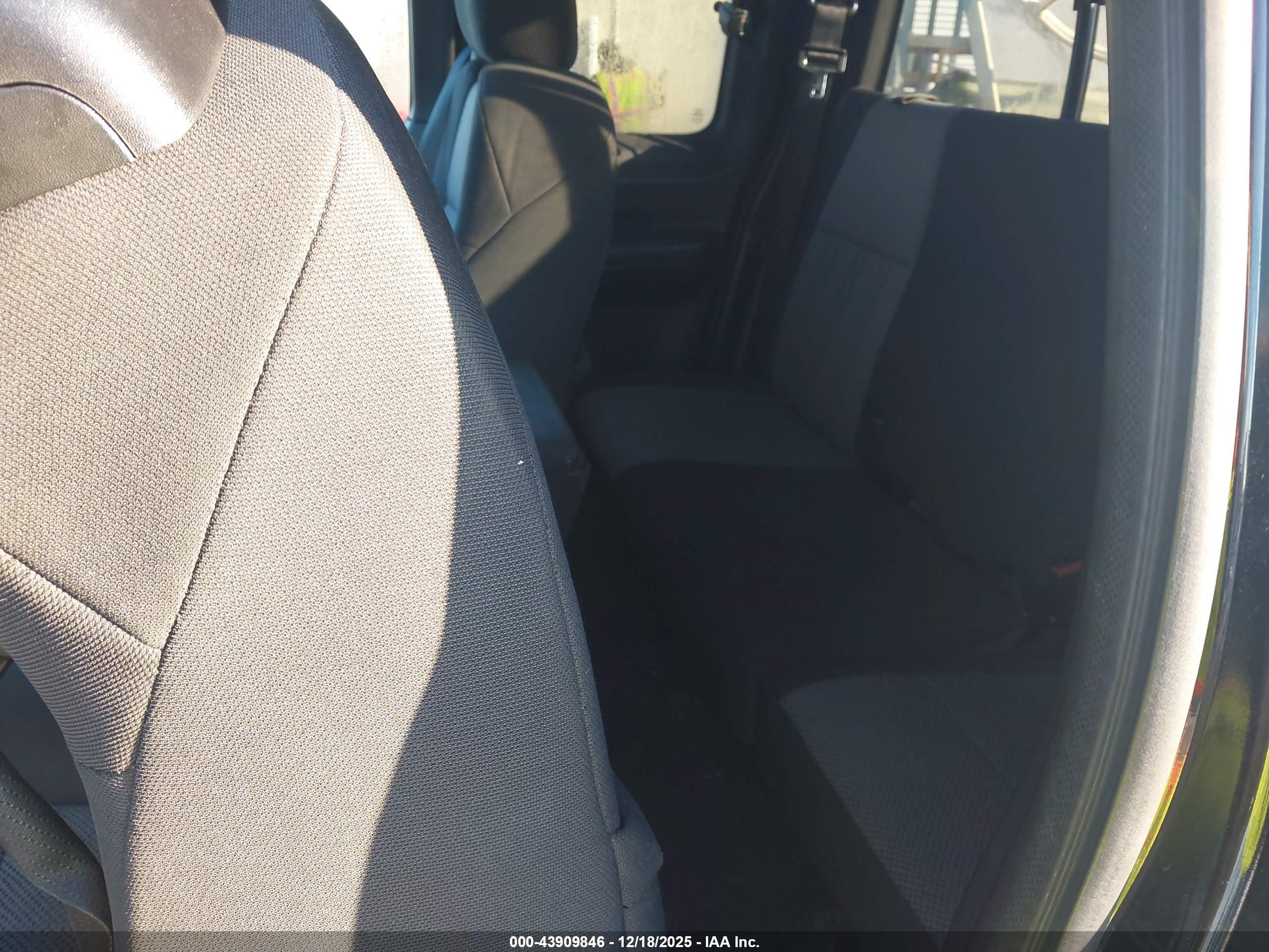 FORD F-150 image 8