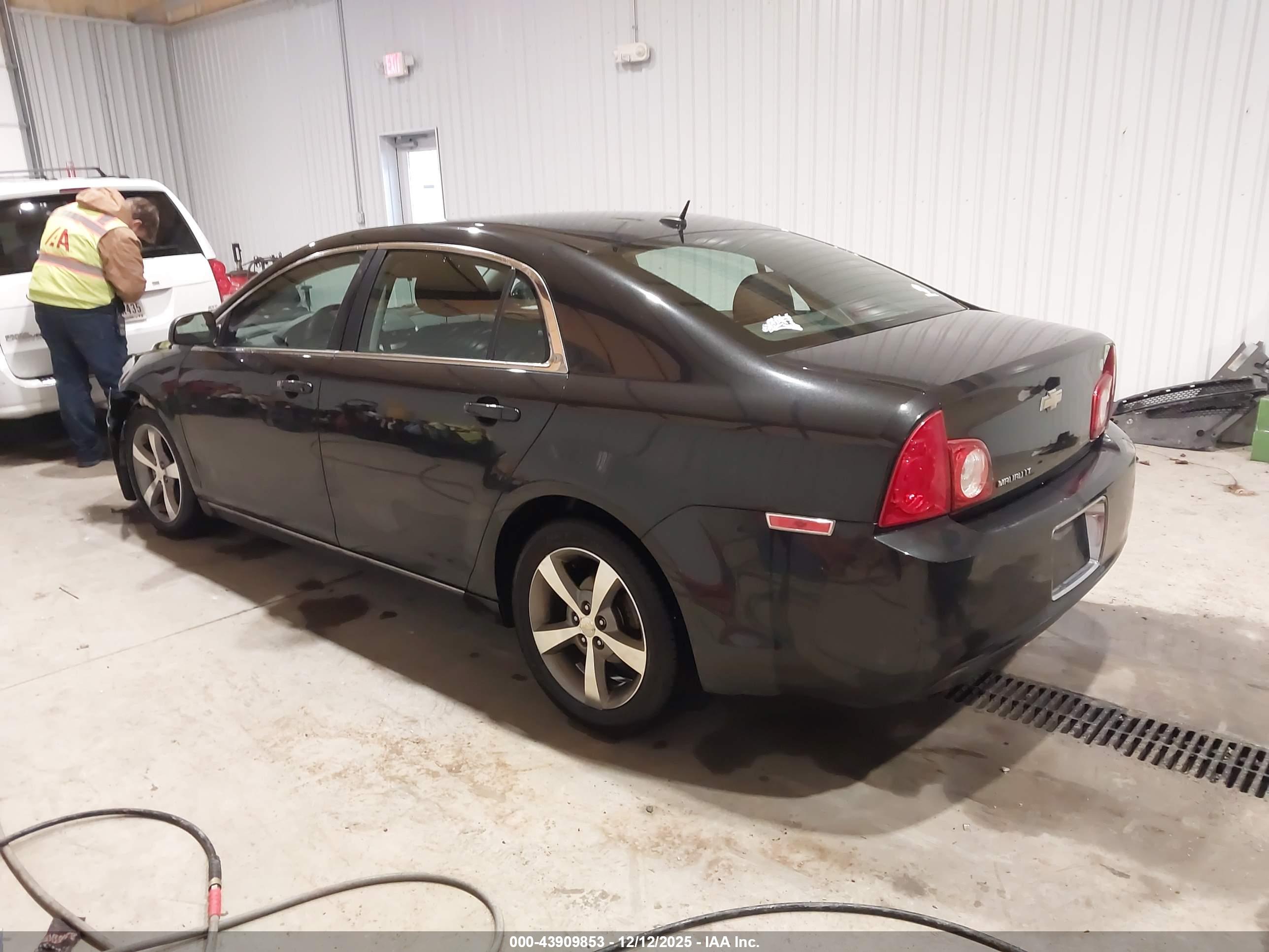 CHEVROLET MALIBU image 3
