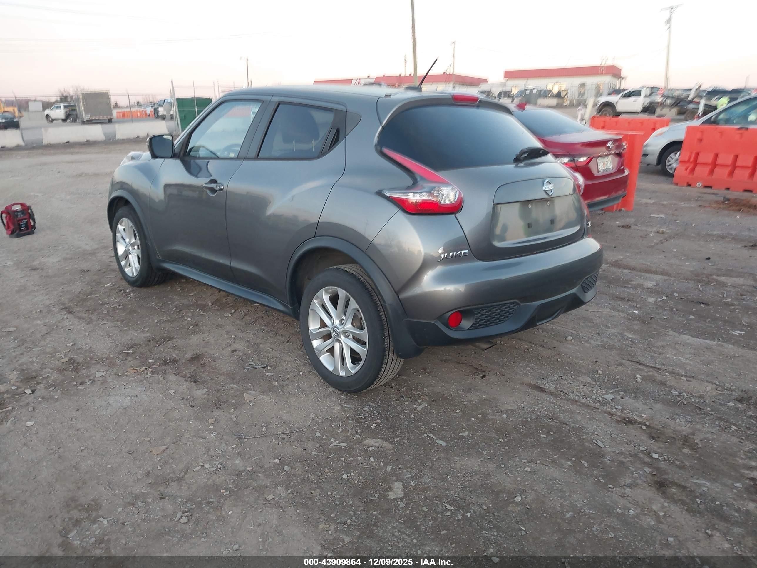 NISSAN JUKE image 3