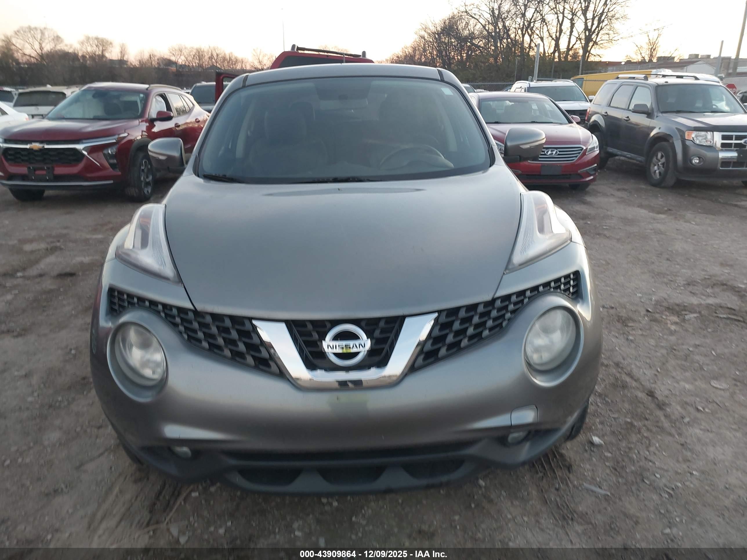 NISSAN JUKE image 6