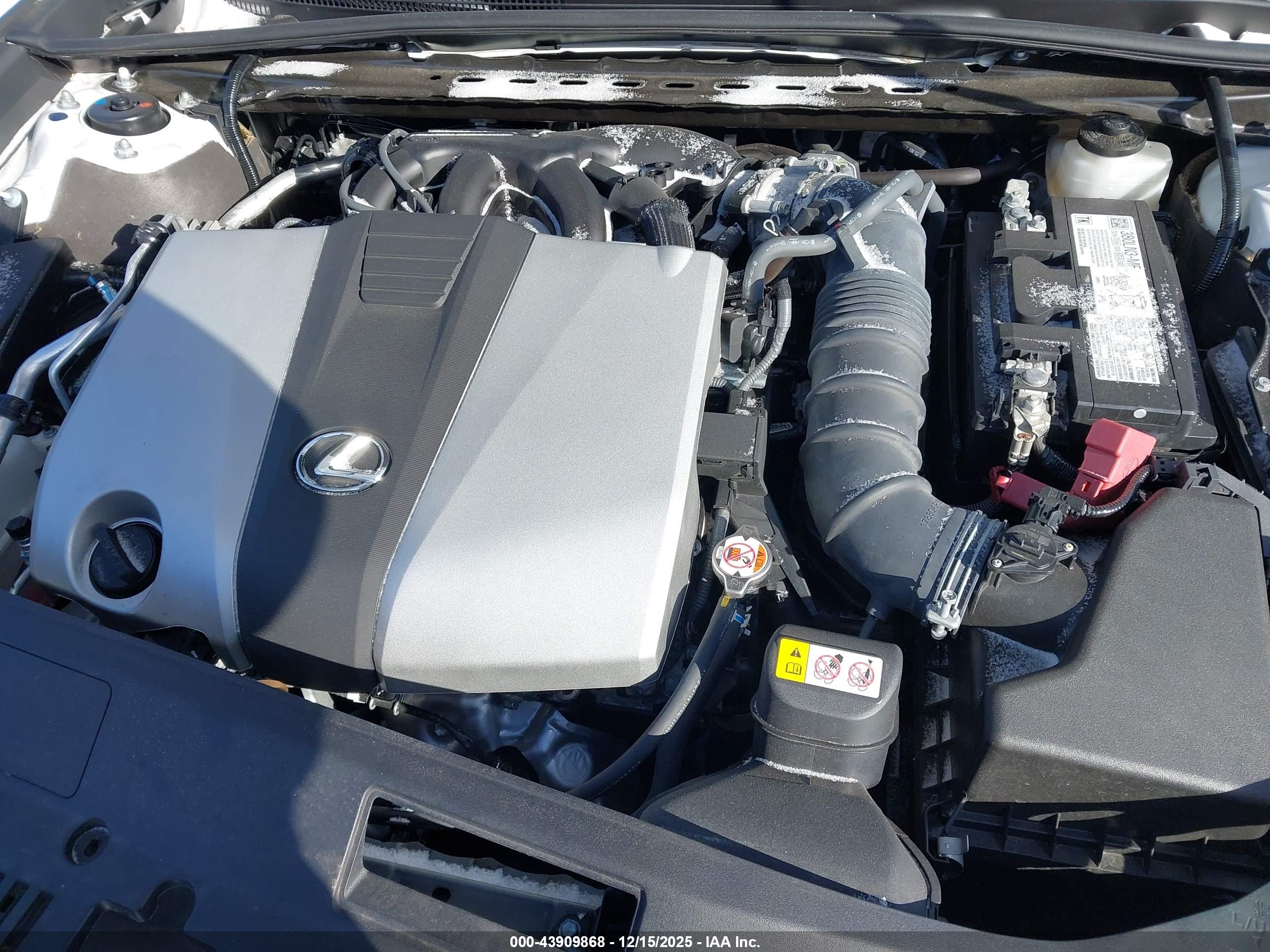 LEXUS ES image 10