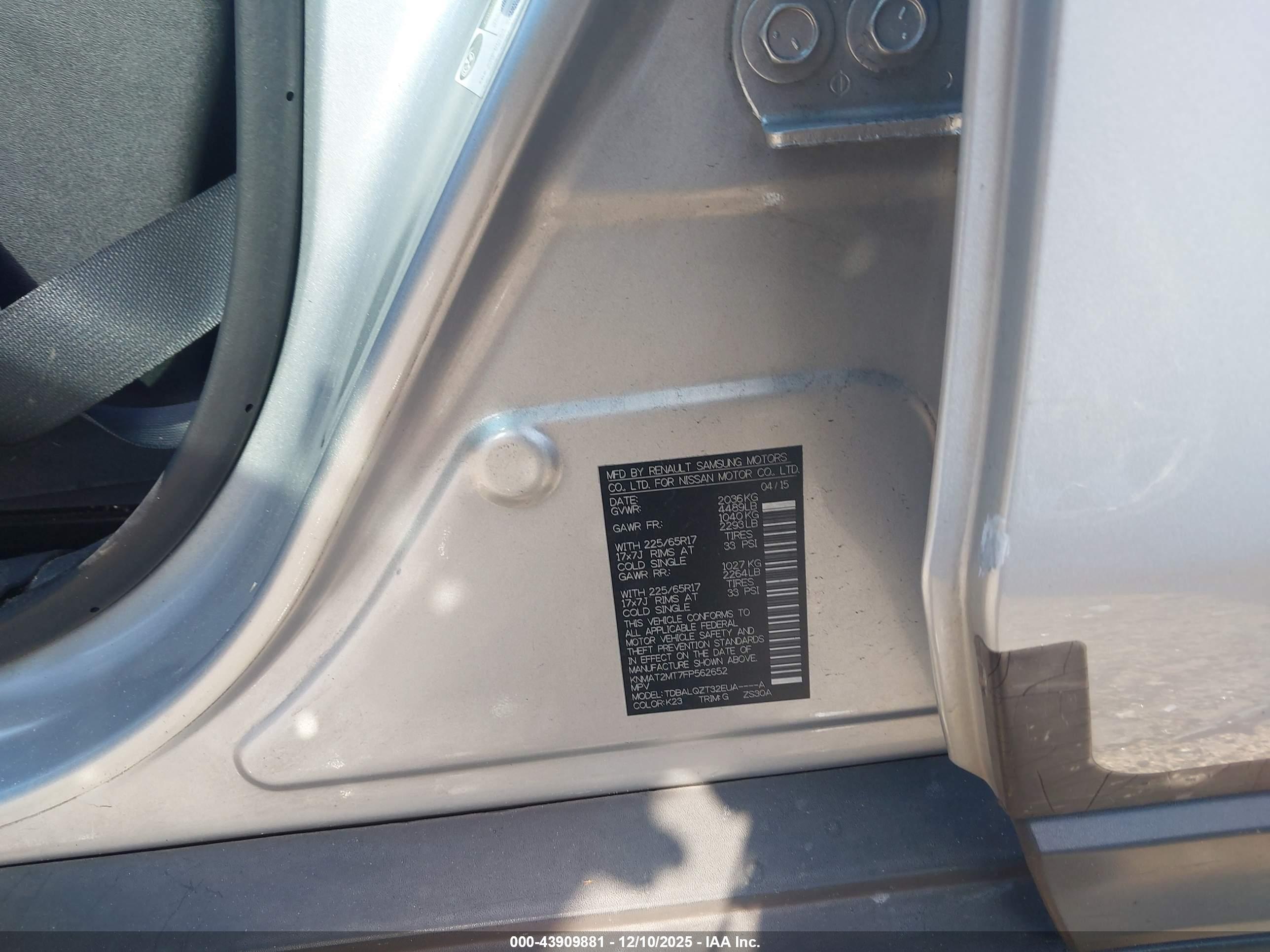 NISSAN ROGUE image 9