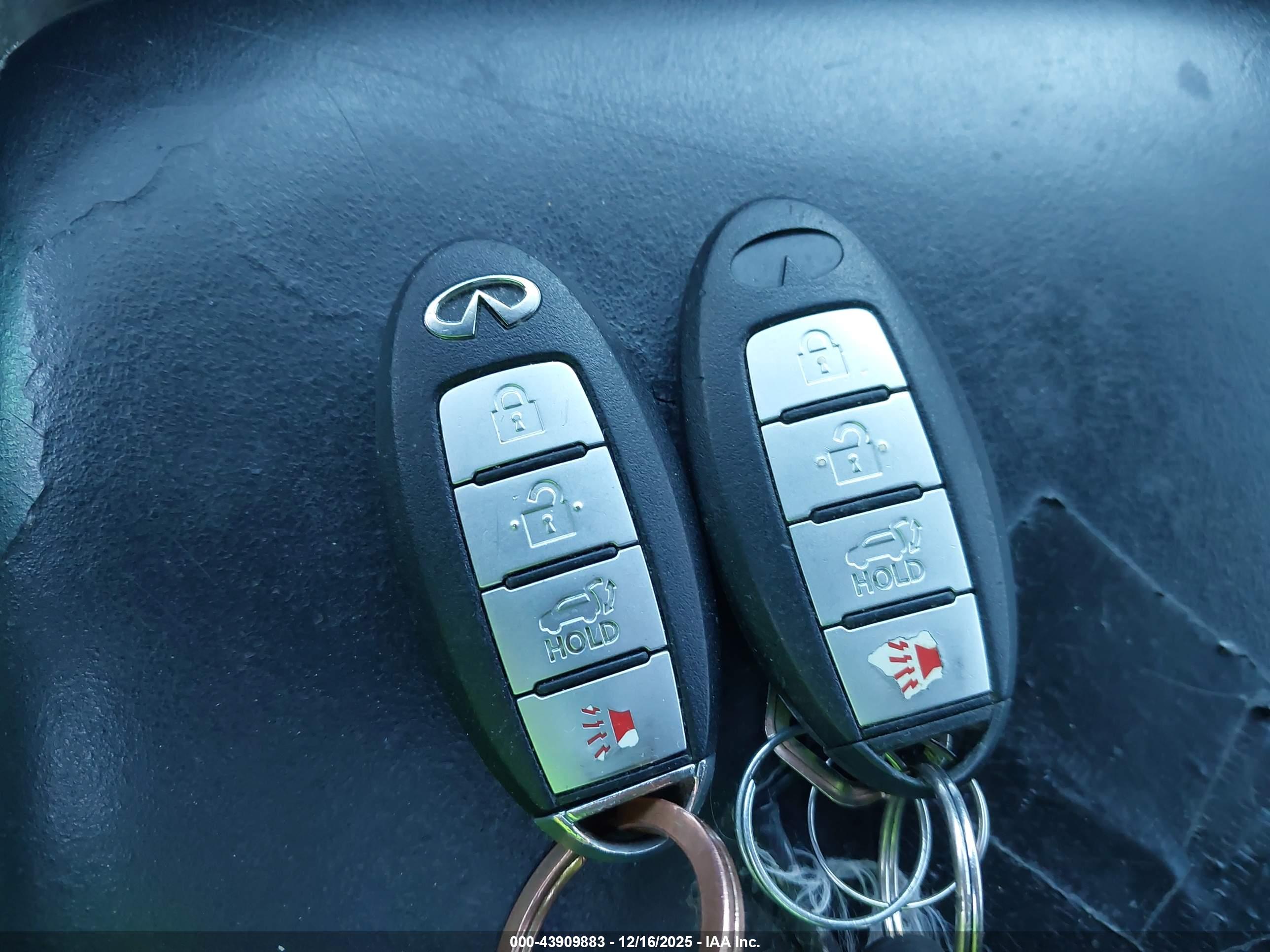 INFINITI QX60 image 11