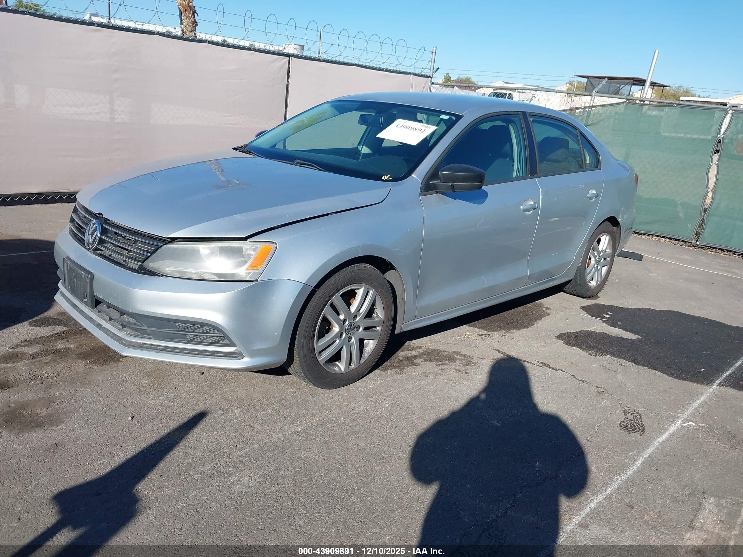 VOLKSWAGEN JETTA image 2