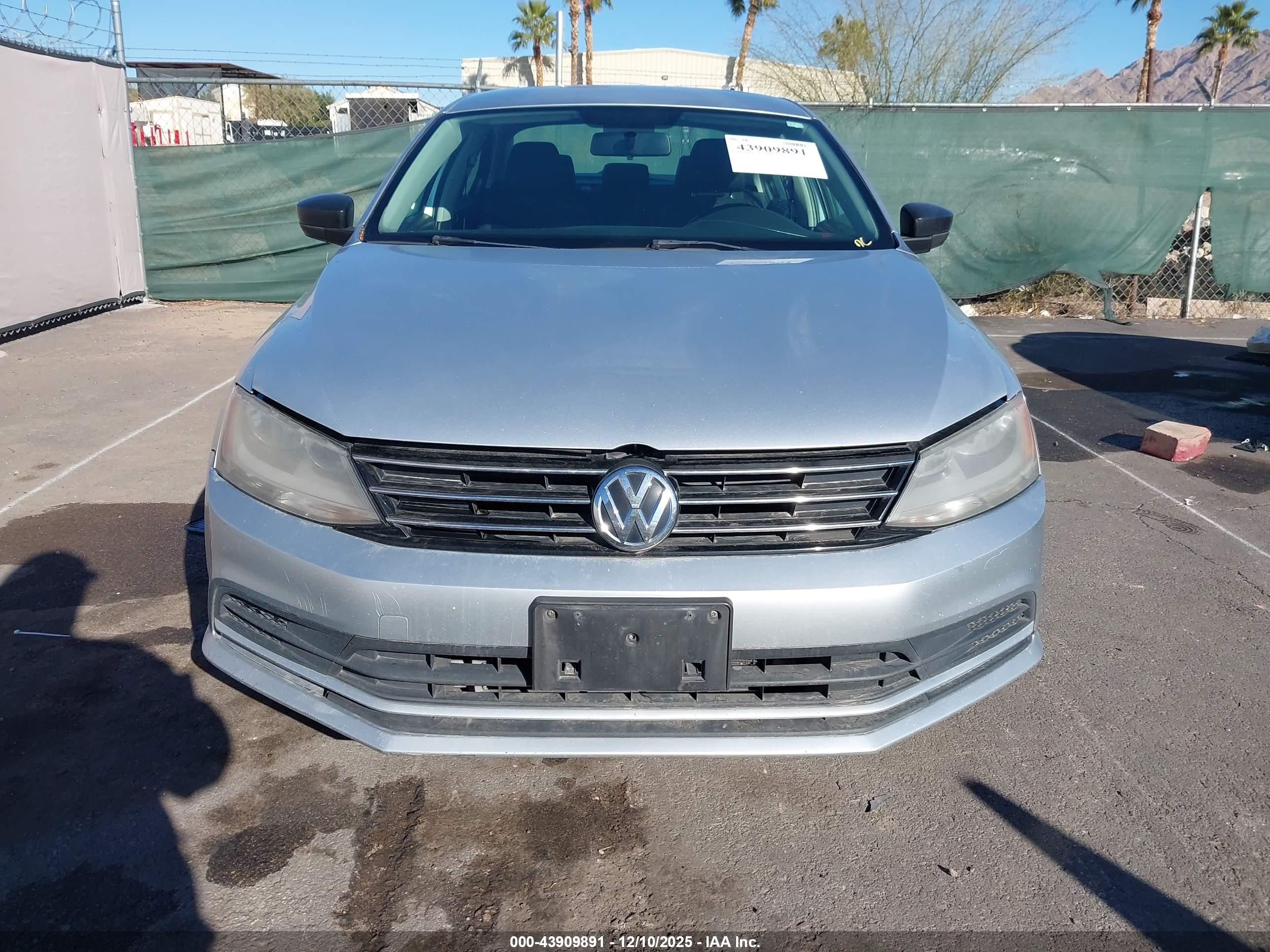 VOLKSWAGEN JETTA image 6