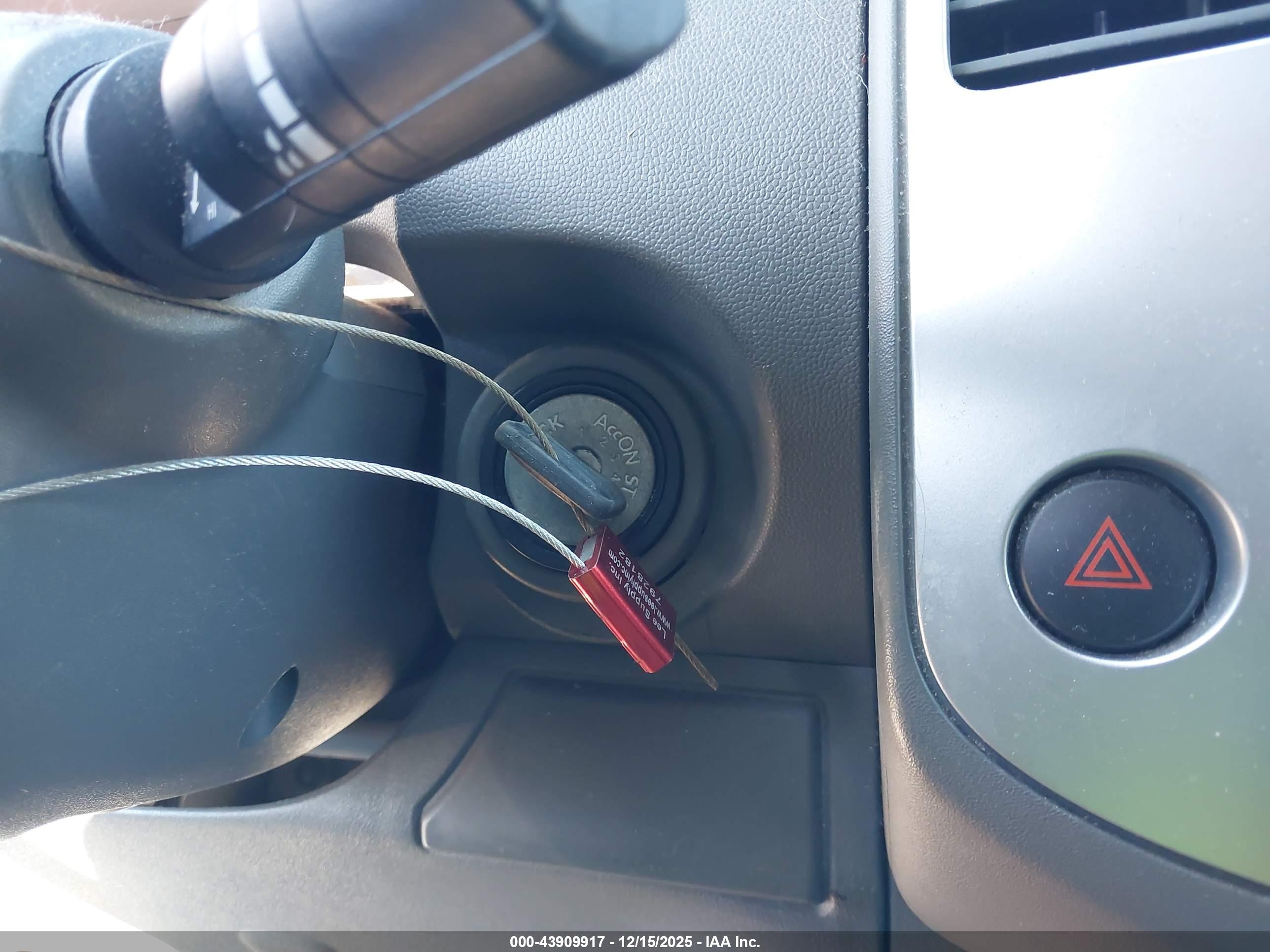 NISSAN FRONTIER image 11