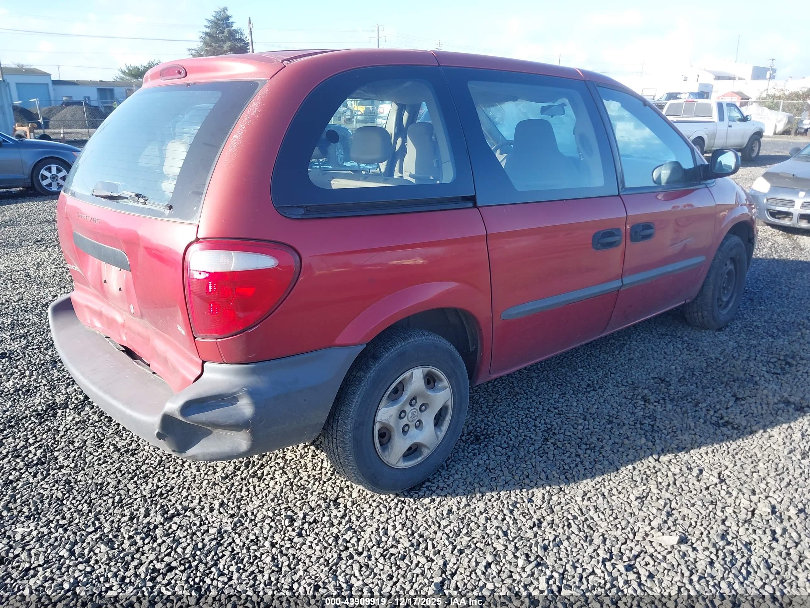 DODGE CARAVAN image 4