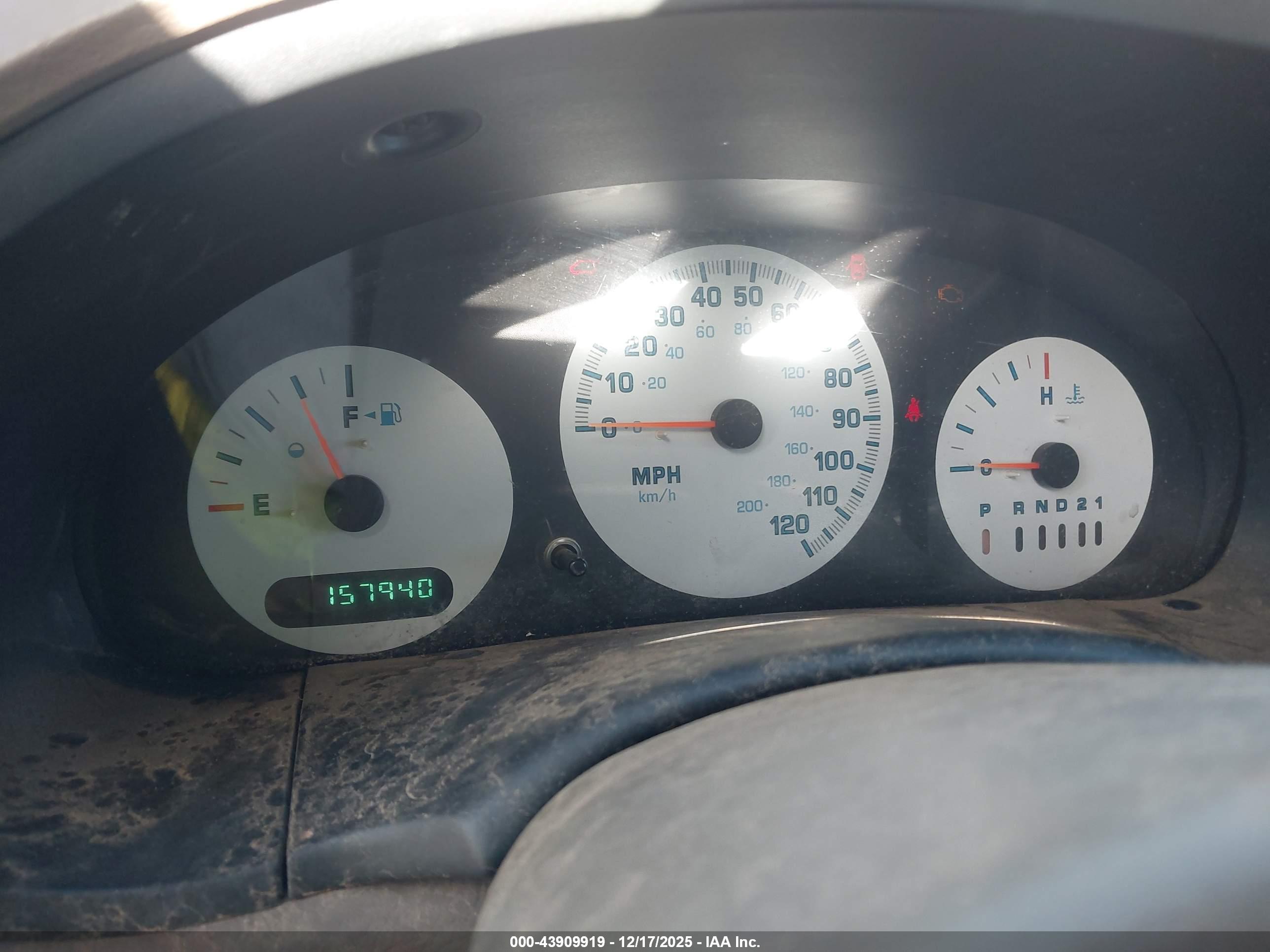 DODGE CARAVAN image 7