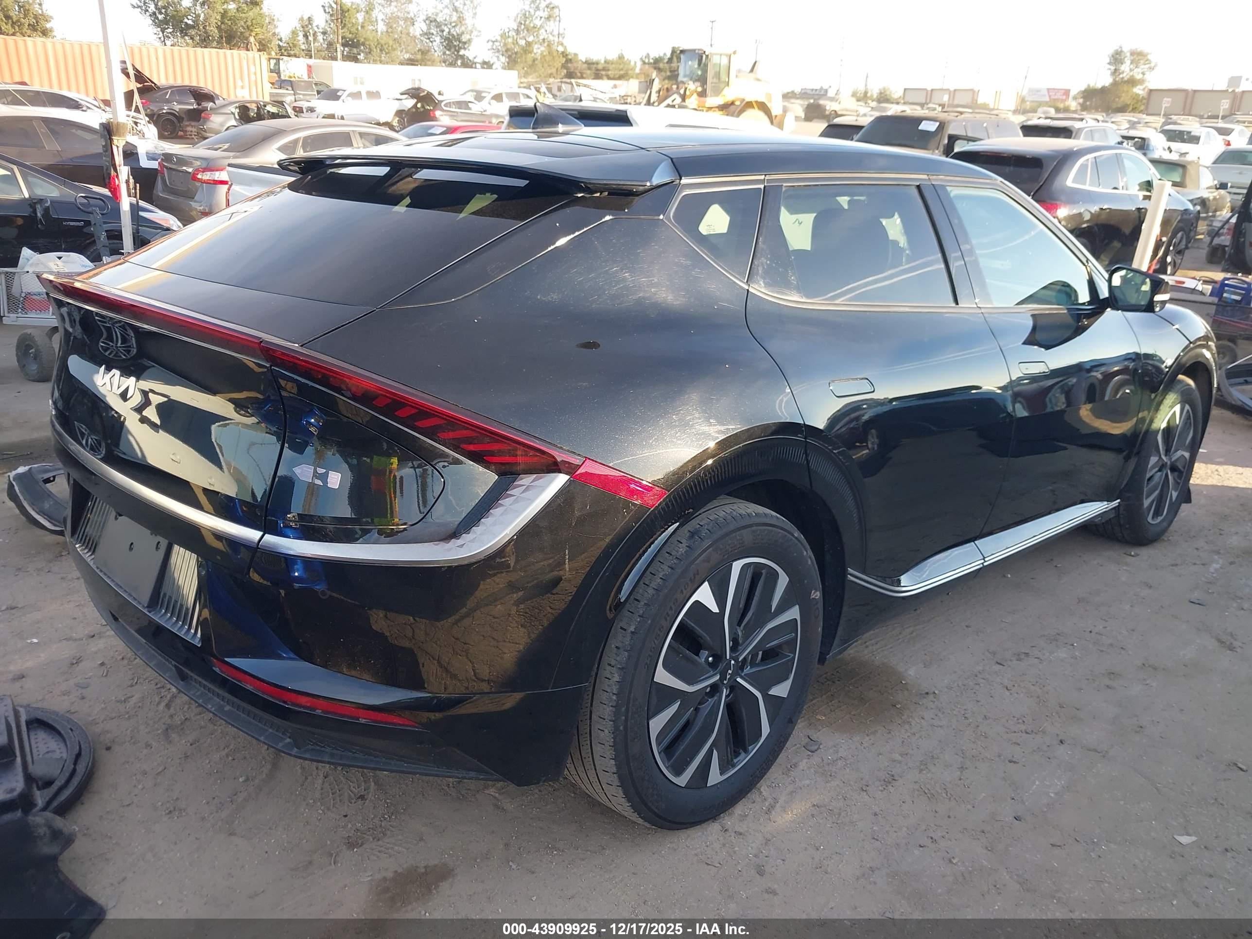 KIA EV6 image 4