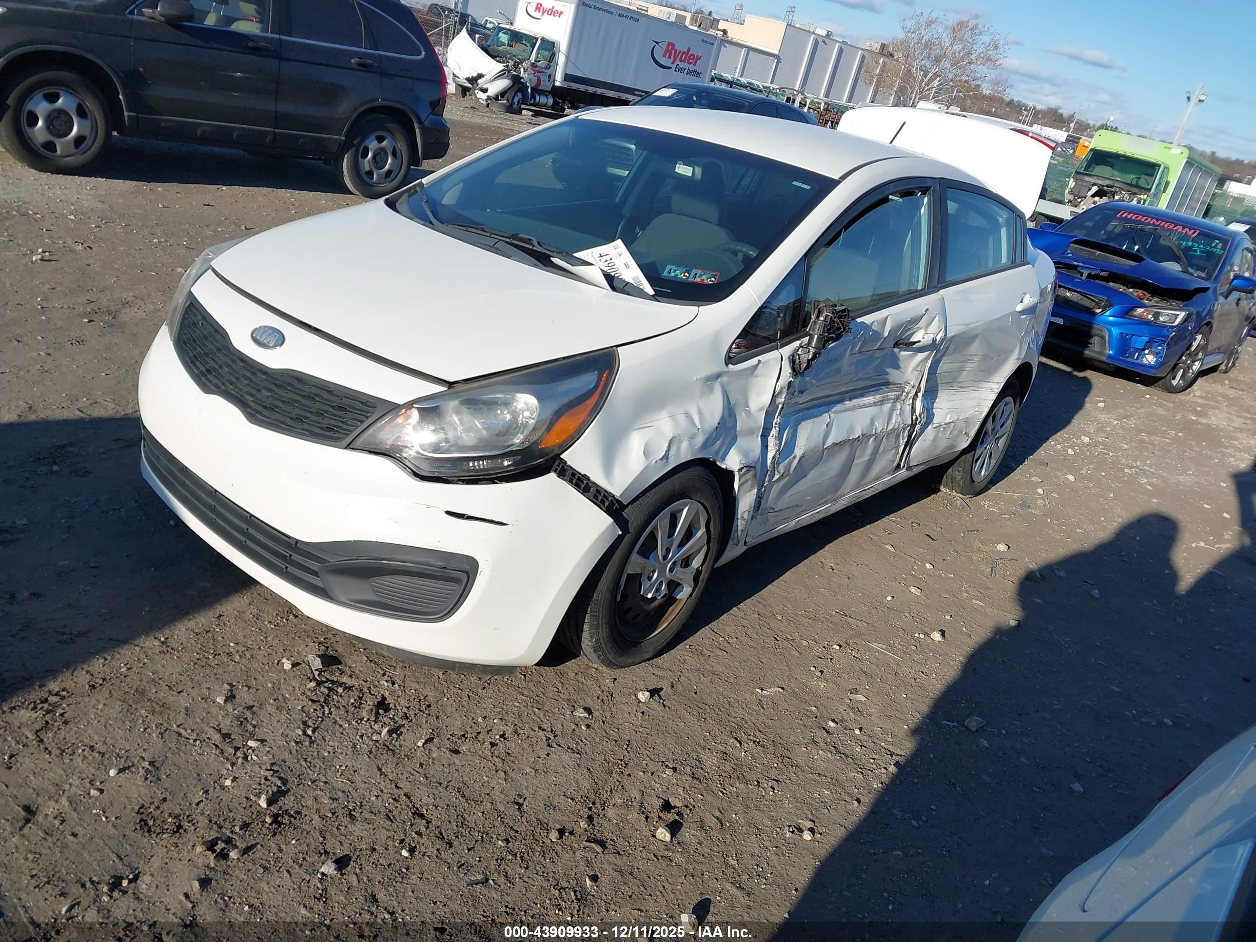 KIA RIO image 2