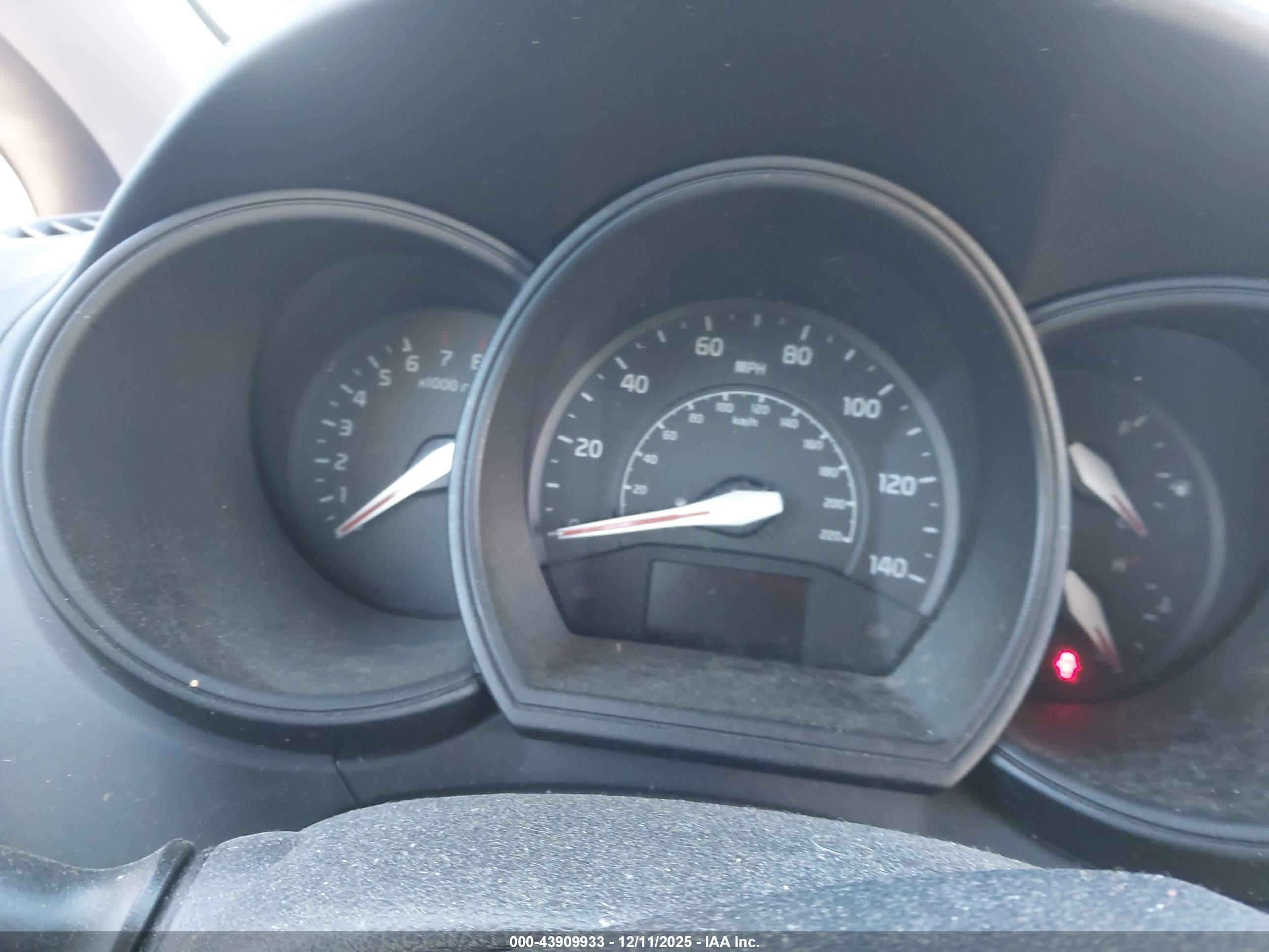 KIA RIO image 7
