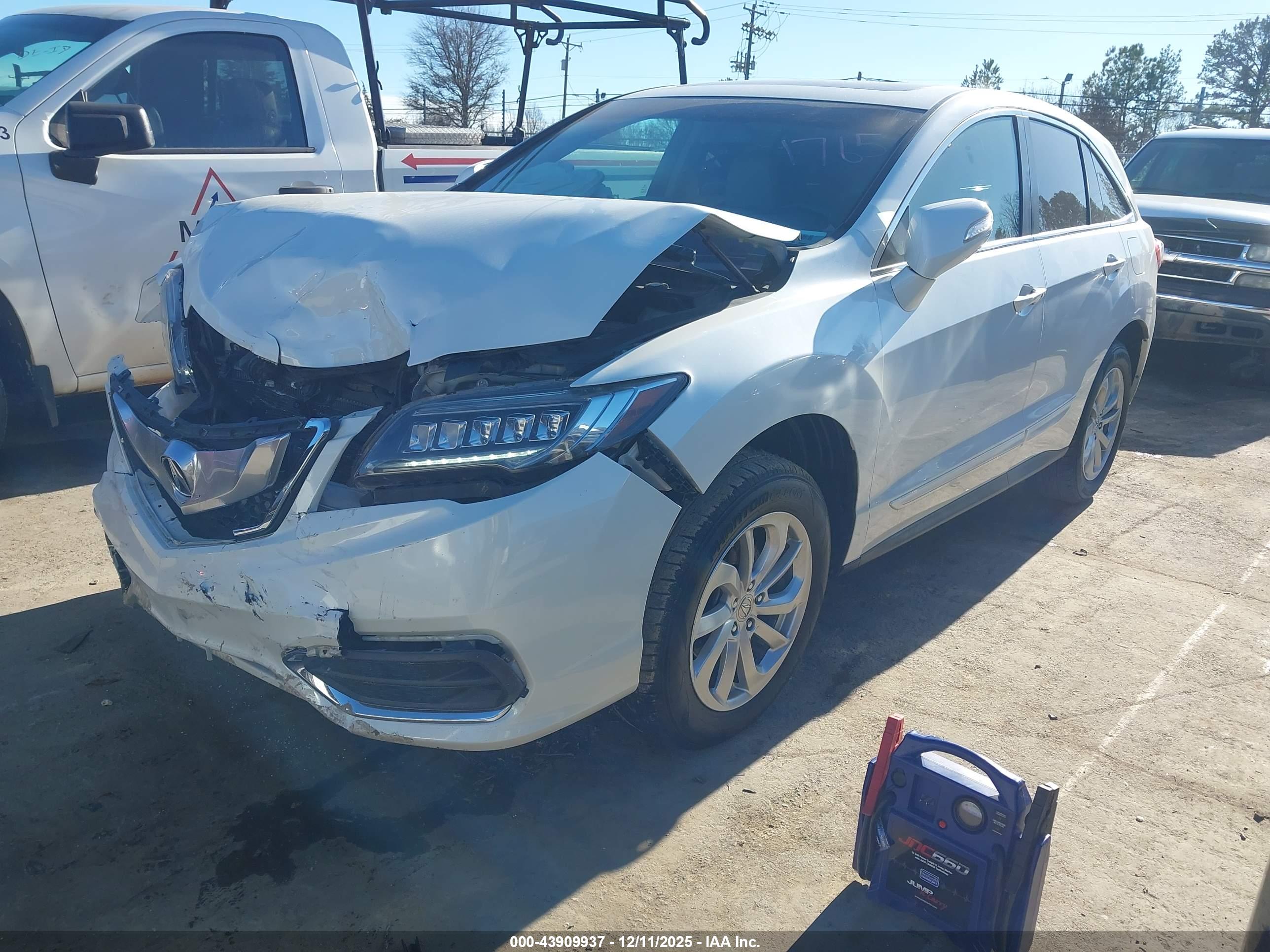 ACURA RDX image 2