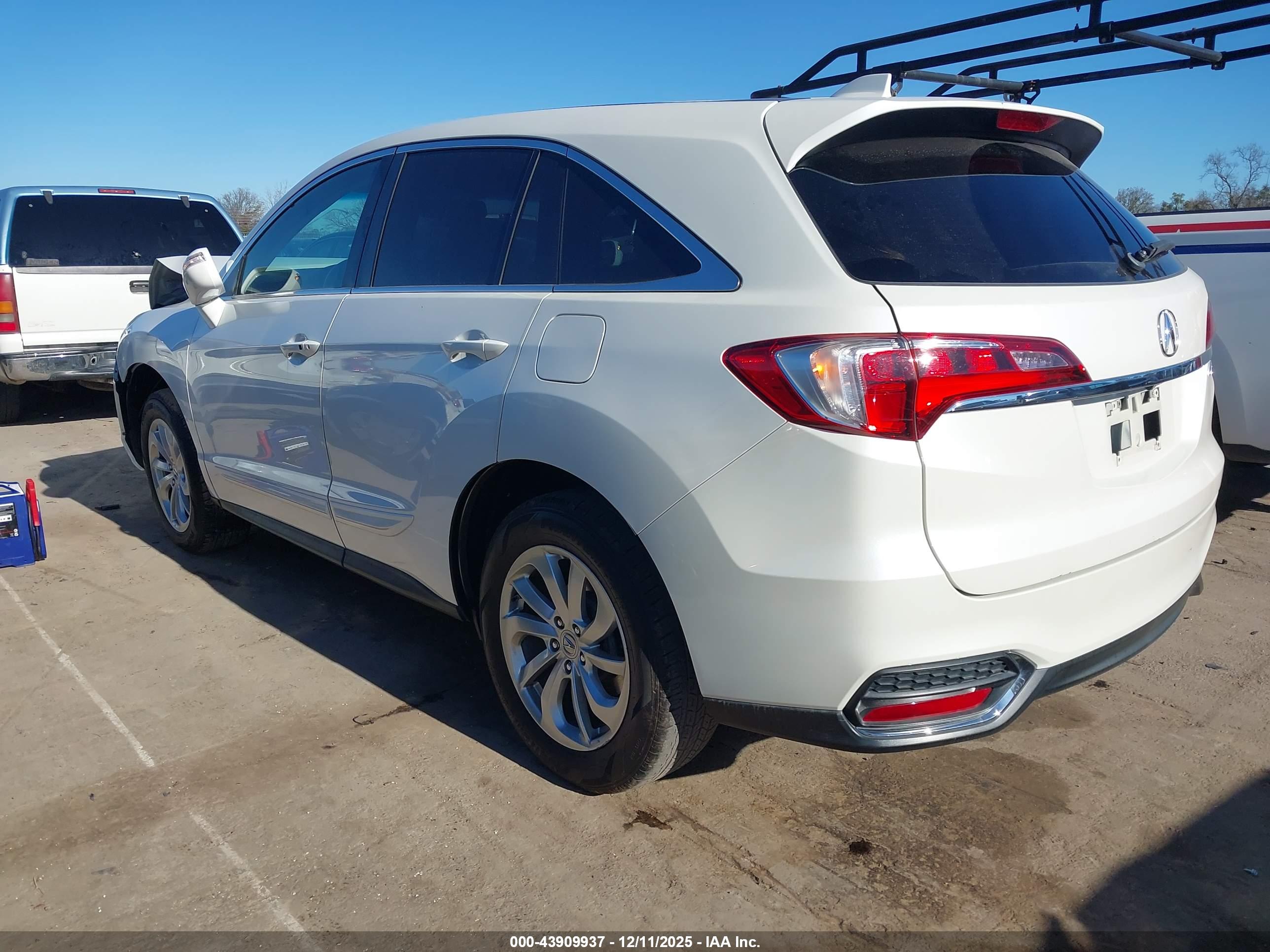 ACURA RDX image 3
