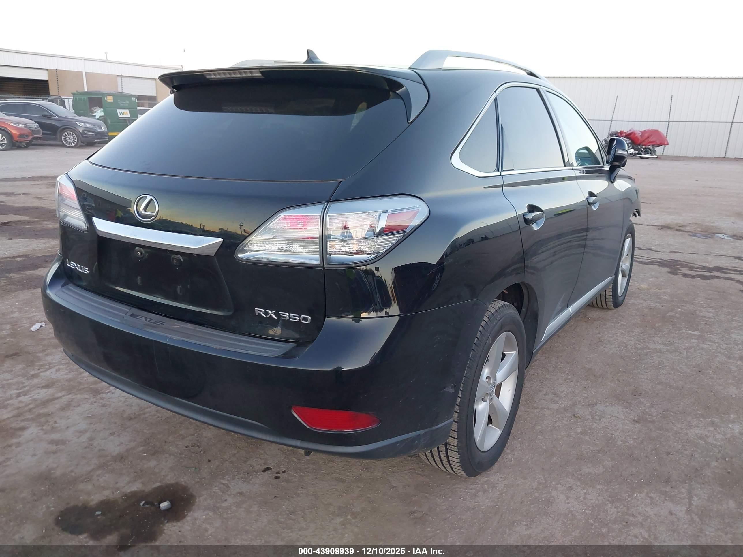 LEXUS RX image 4