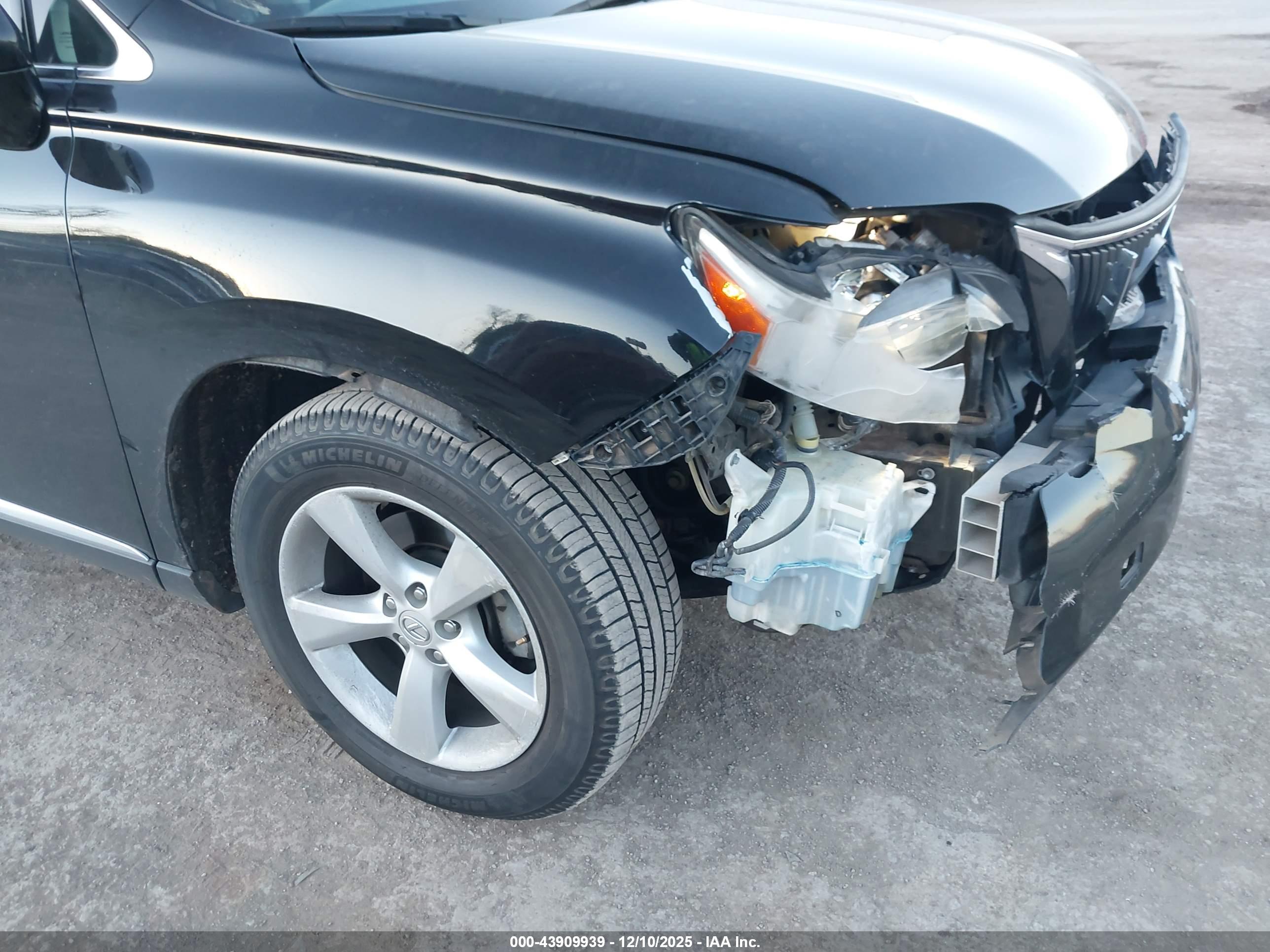 LEXUS RX image 6