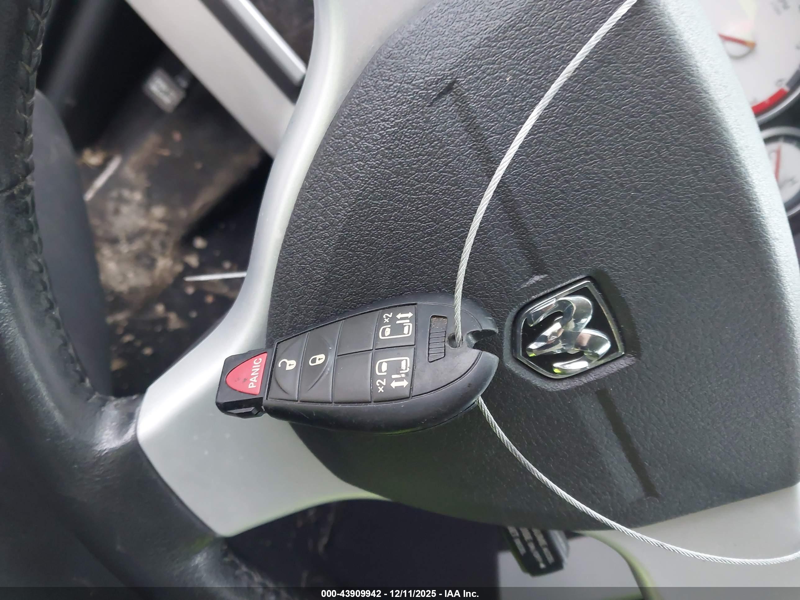 DODGE GRAND image 11