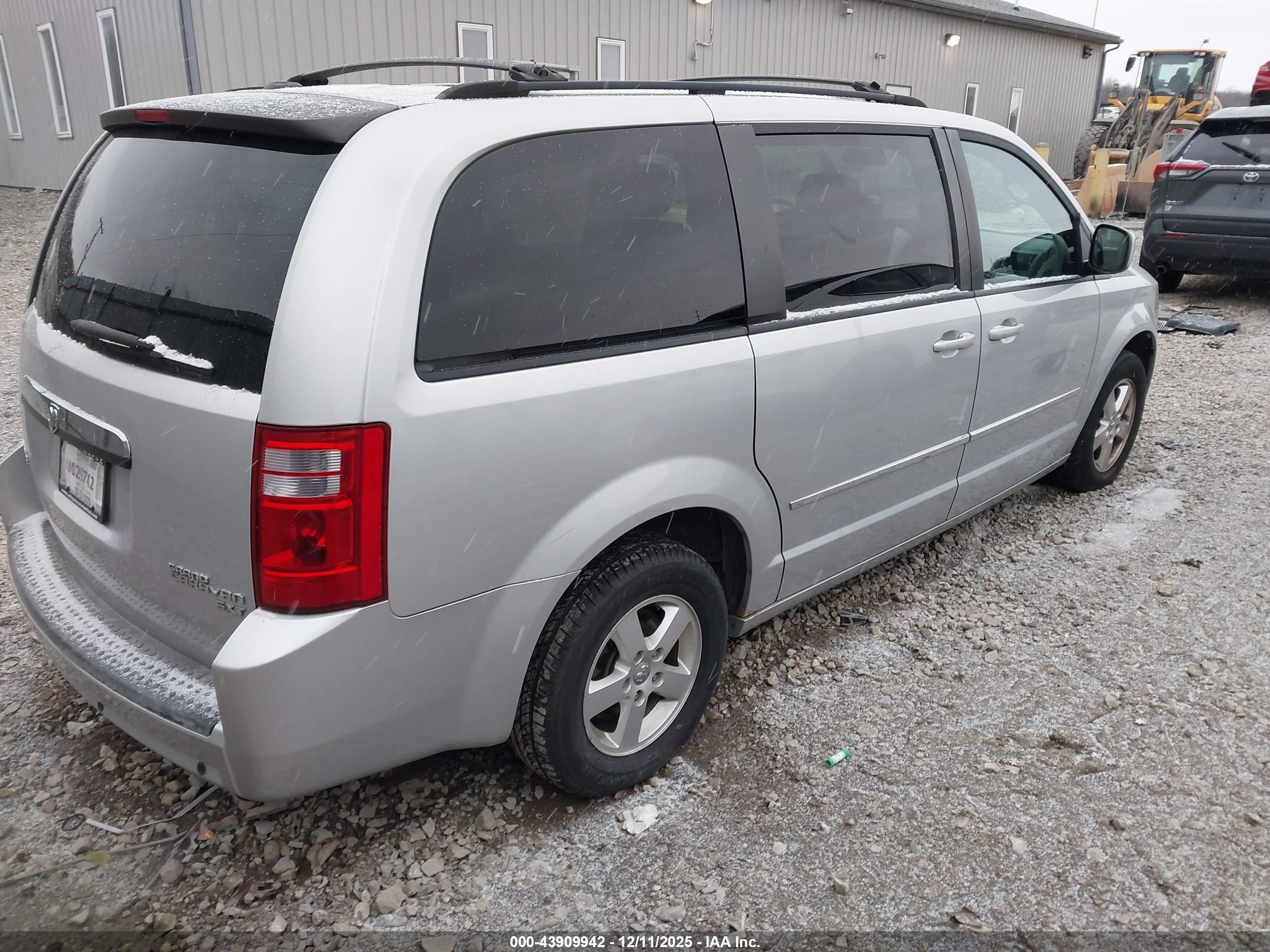 DODGE GRAND image 4