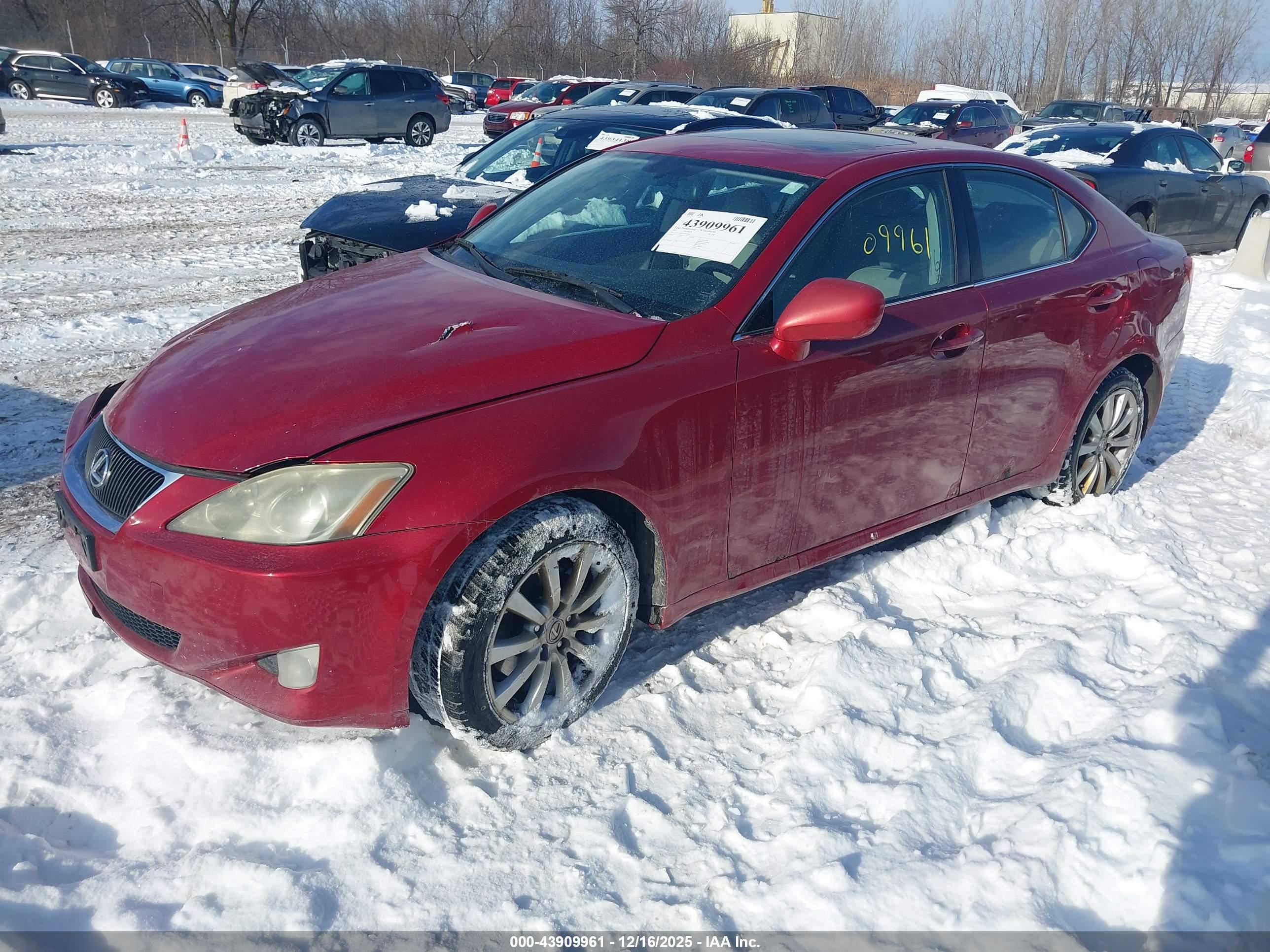 LEXUS IS image 2