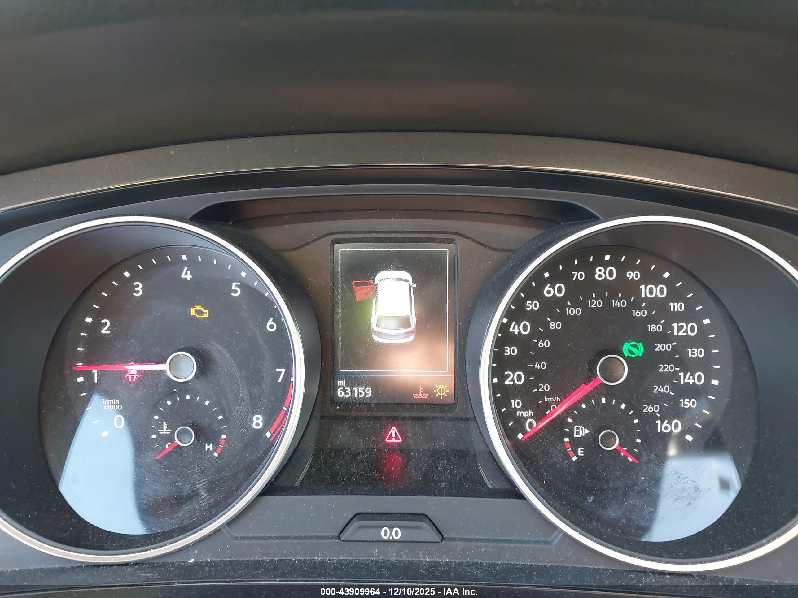 VOLKSWAGEN TIGUAN image 7