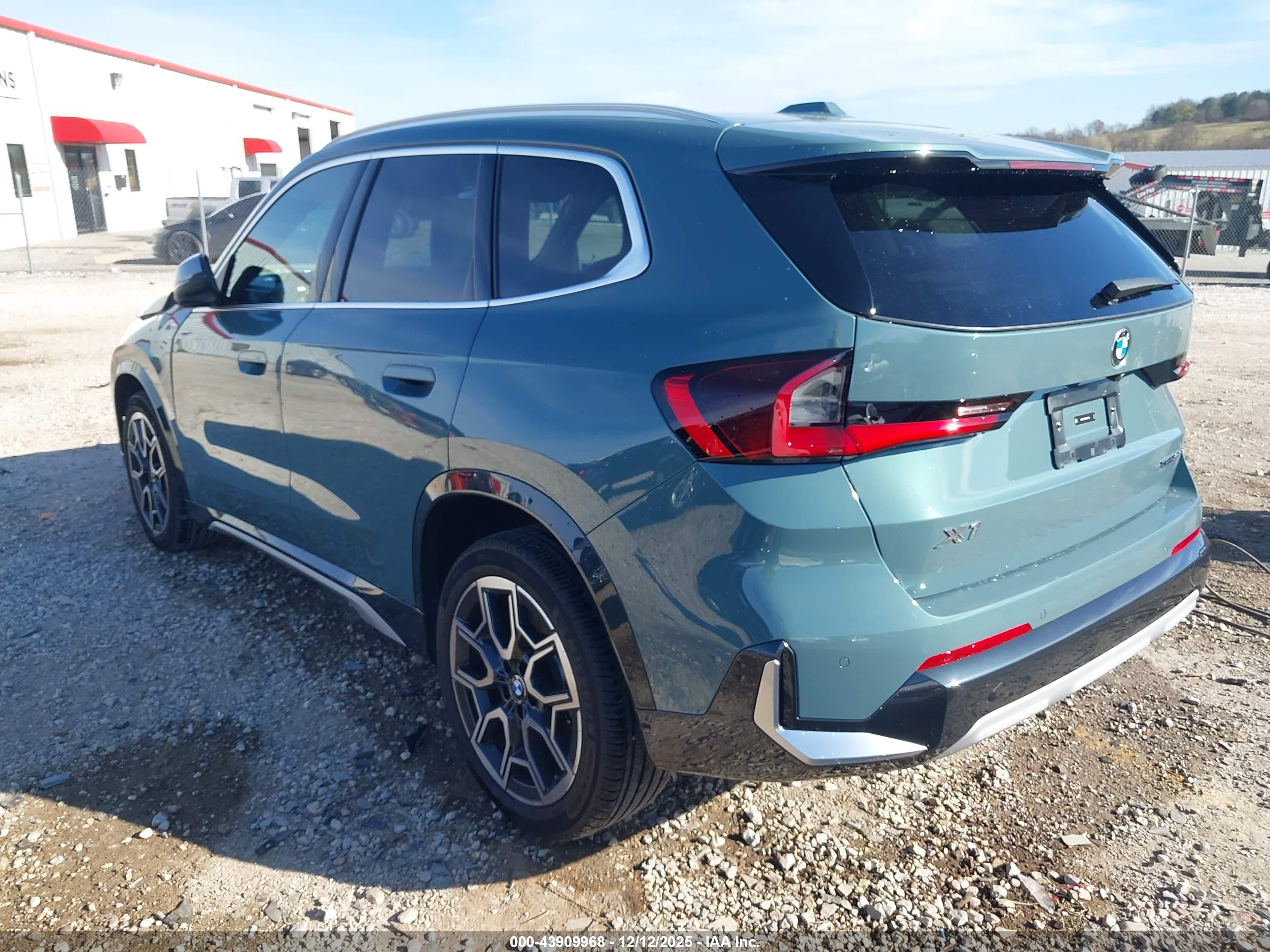 BMW X1 image 3