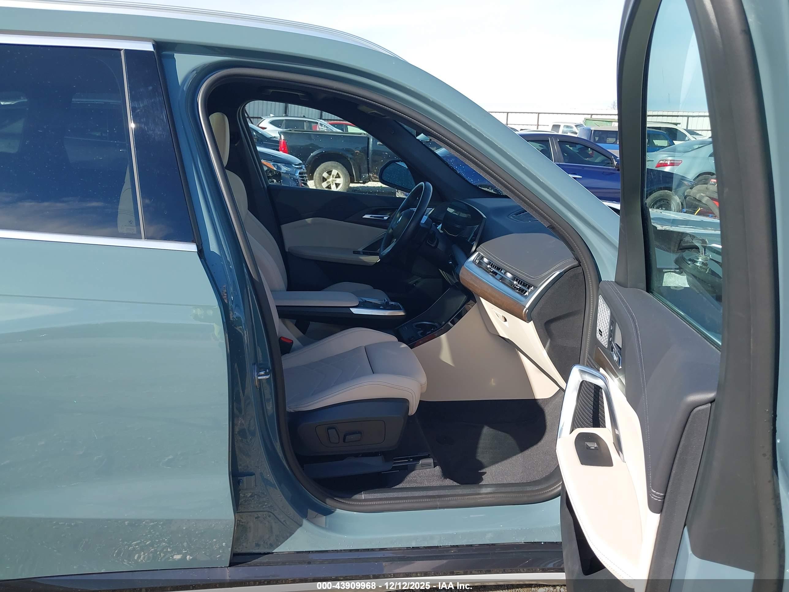 BMW X1 image 5