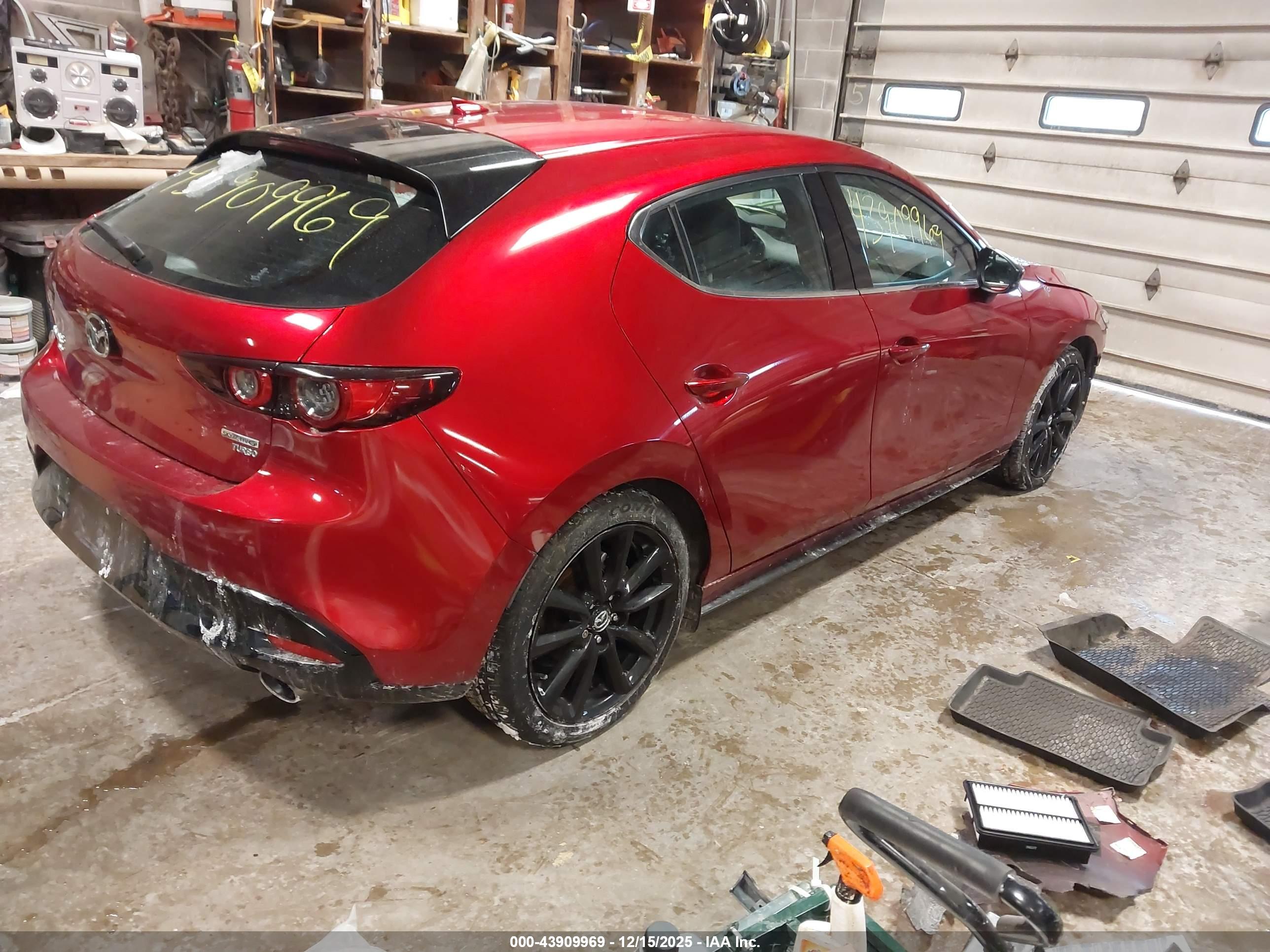 MAZDA MAZDA3 image 4