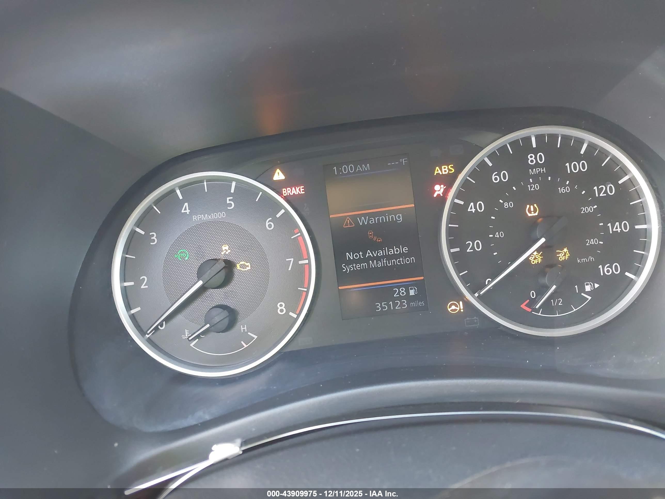 NISSAN SENTRA image 7