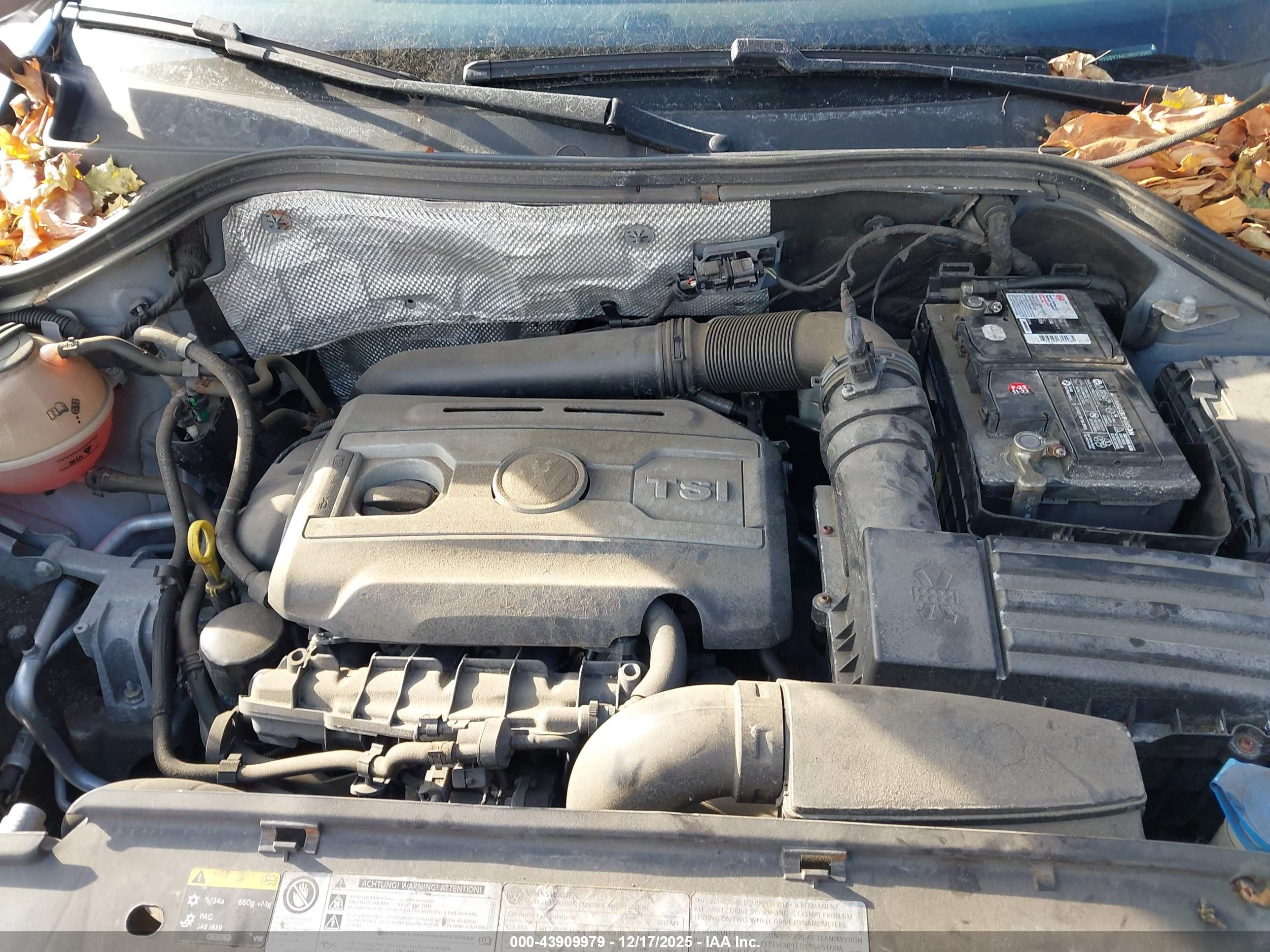 VOLKSWAGEN TIGUAN image 10