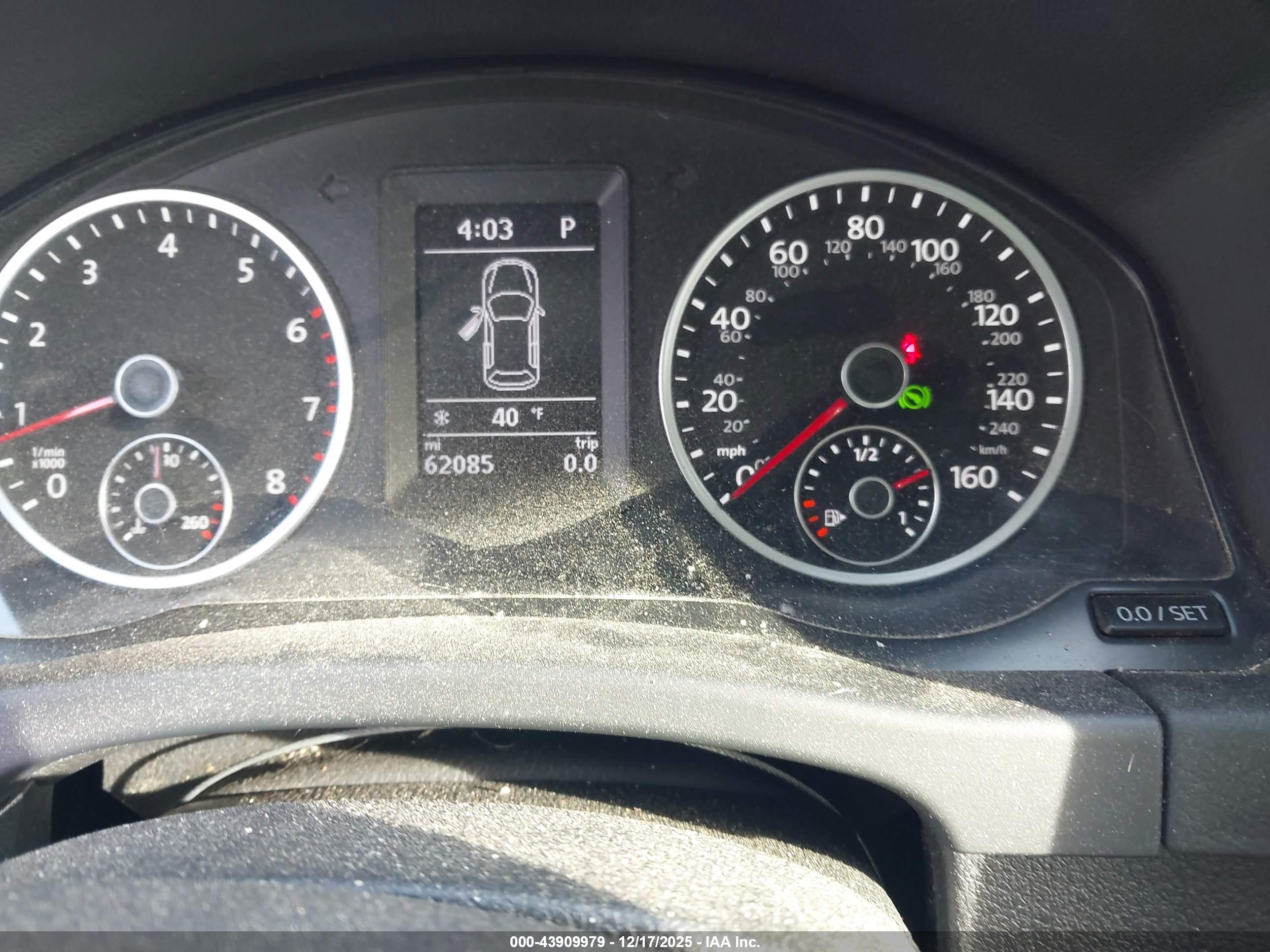 VOLKSWAGEN TIGUAN image 7