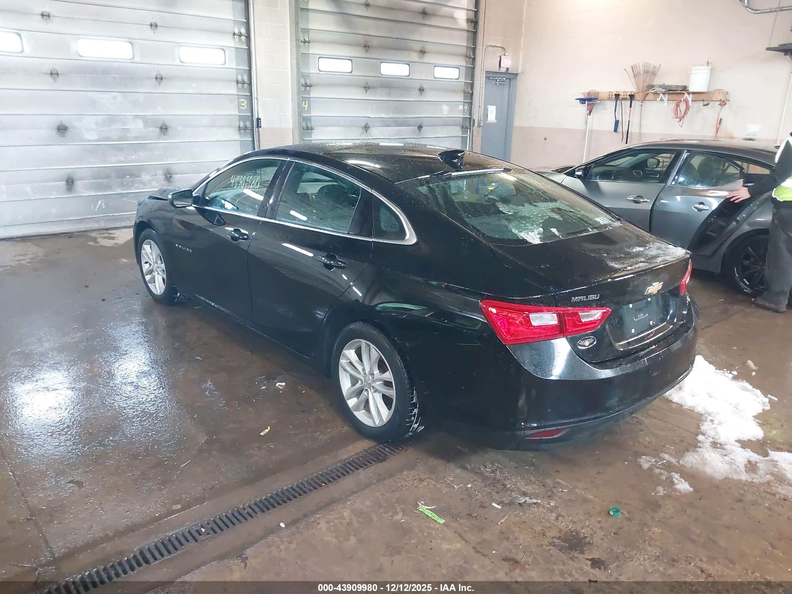 CHEVROLET MALIBU image 3