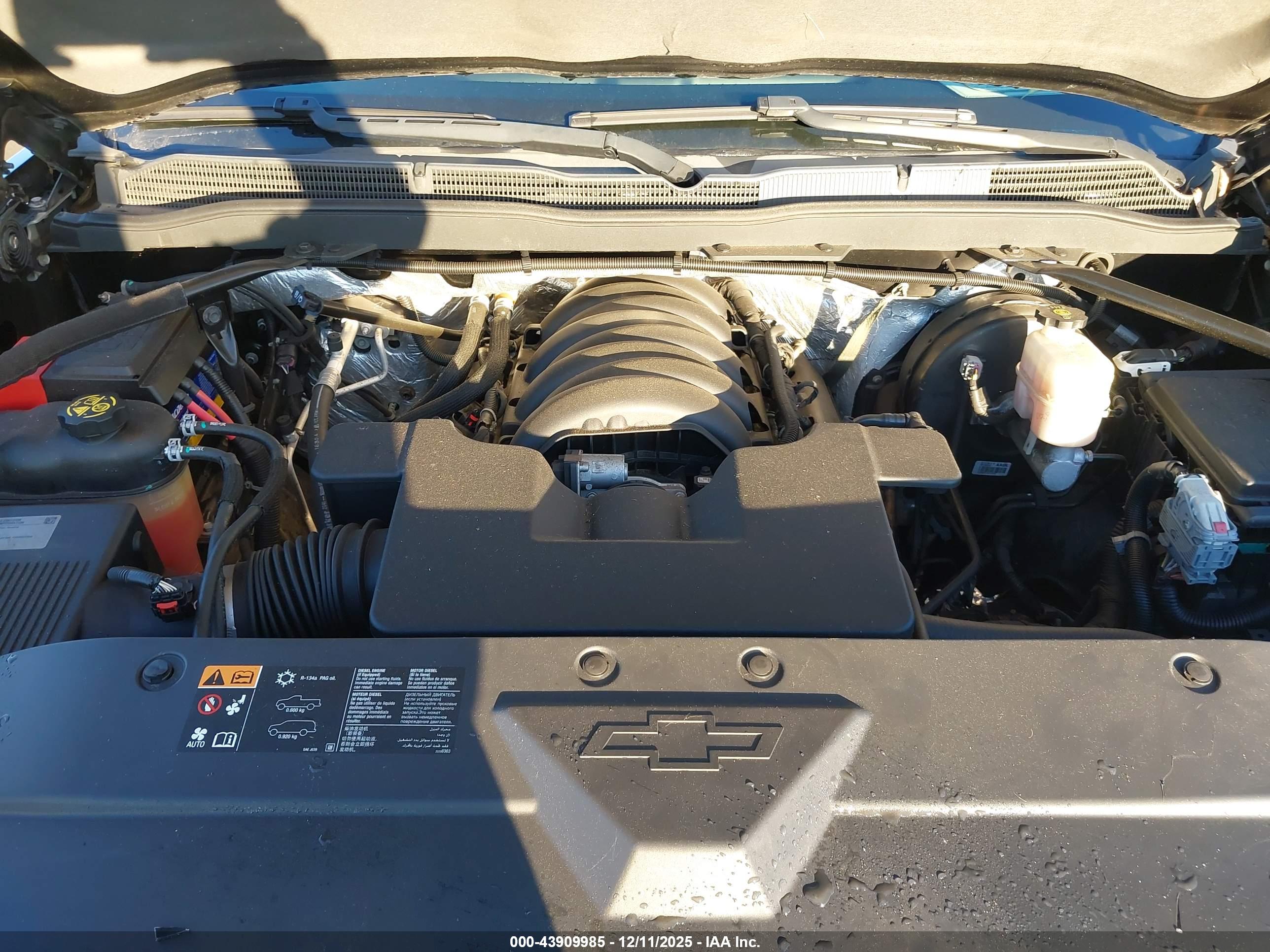 CHEVROLET SILVERADO image 10