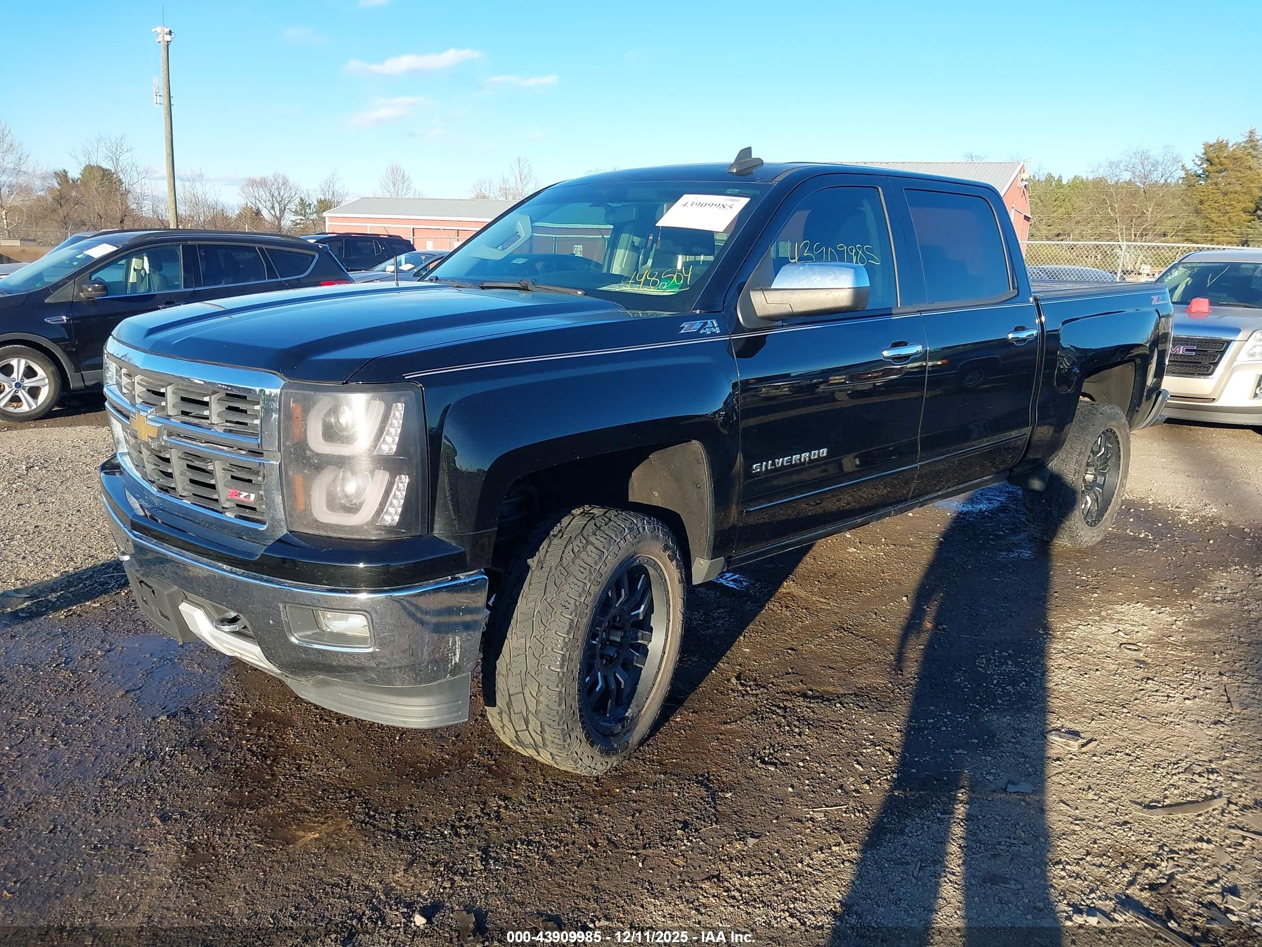 CHEVROLET SILVERADO image 2