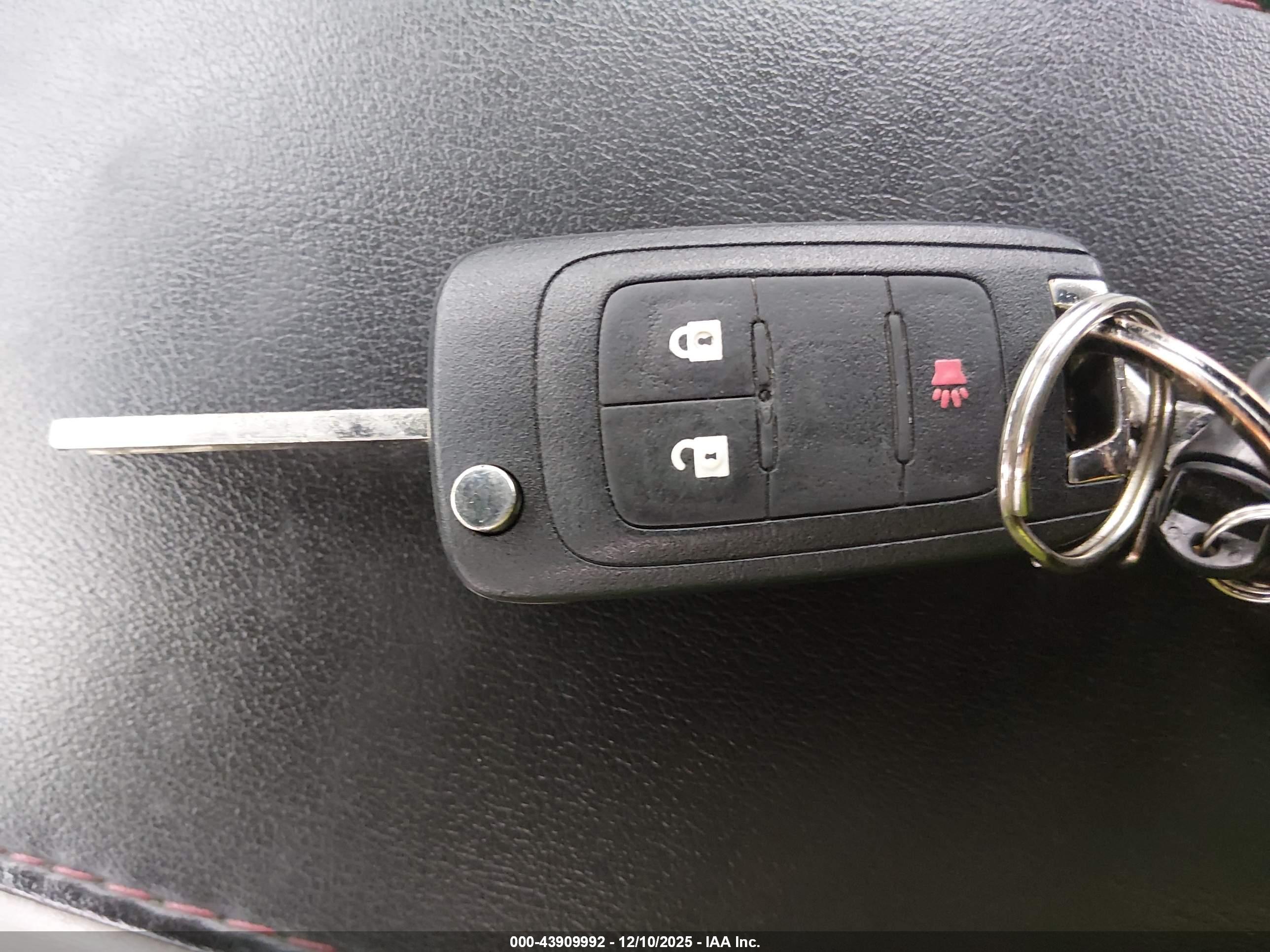 CHEVROLET EQUINOX image 11