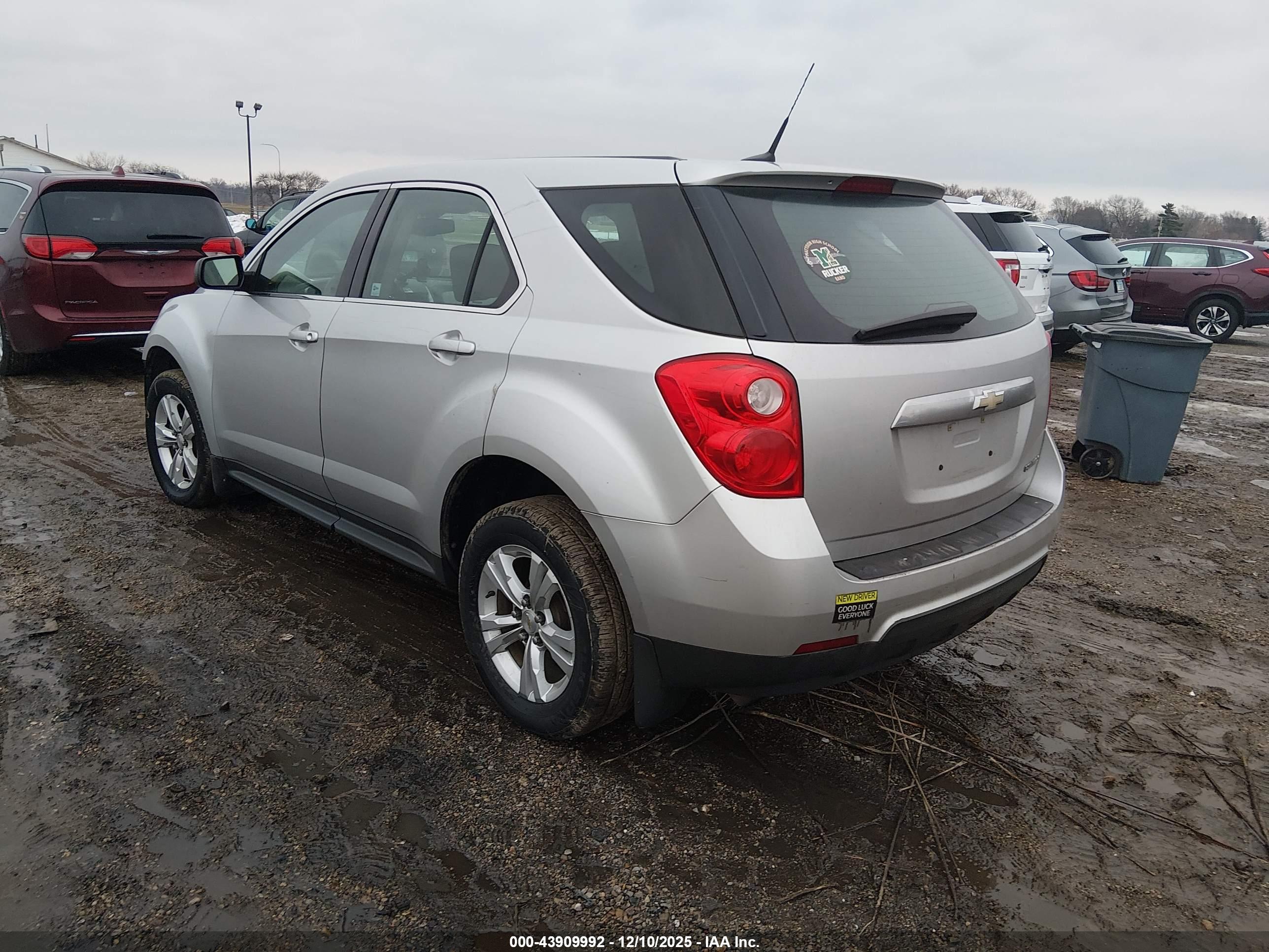 CHEVROLET EQUINOX image 3