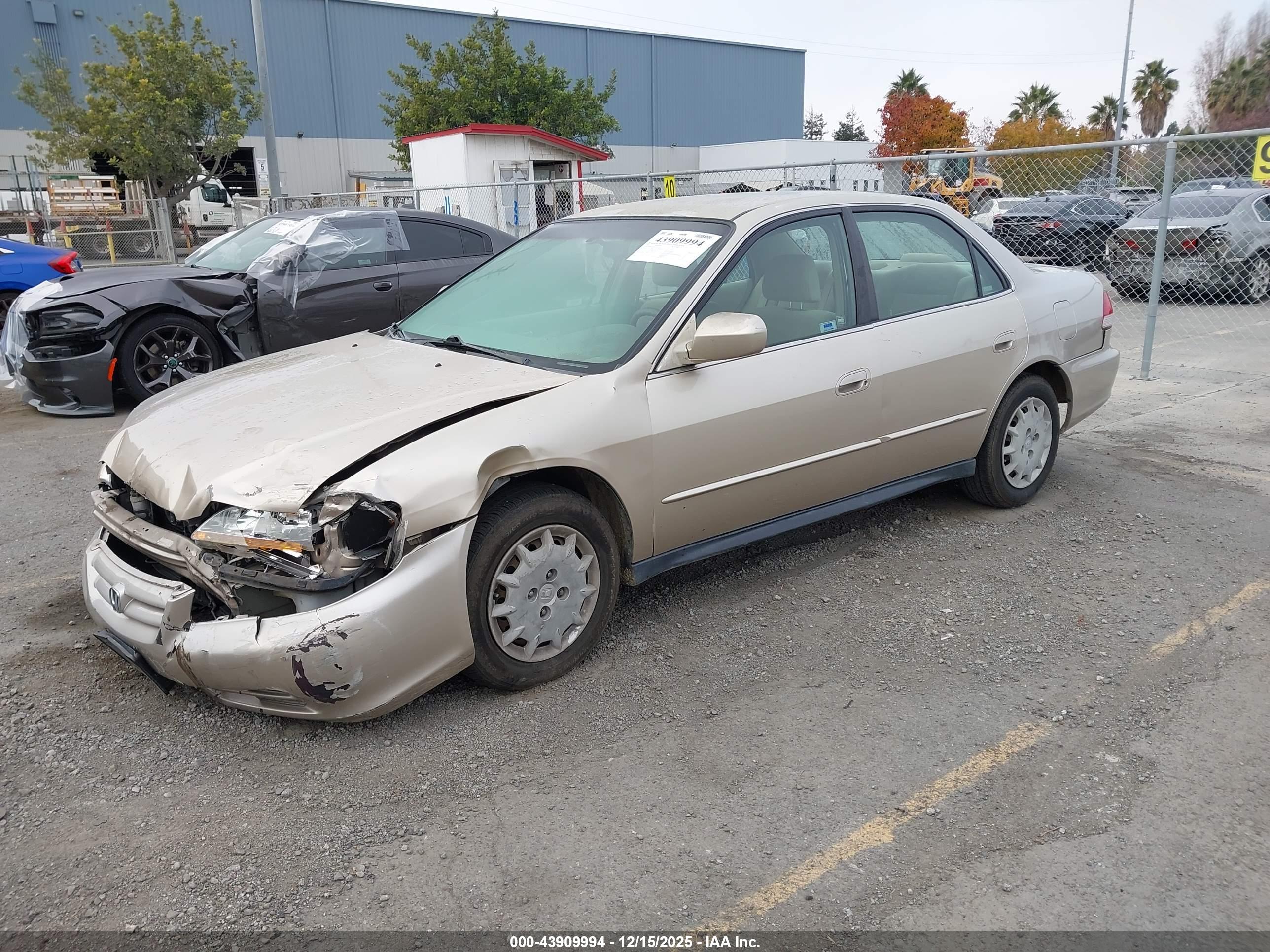 HONDA ACCORD image 2