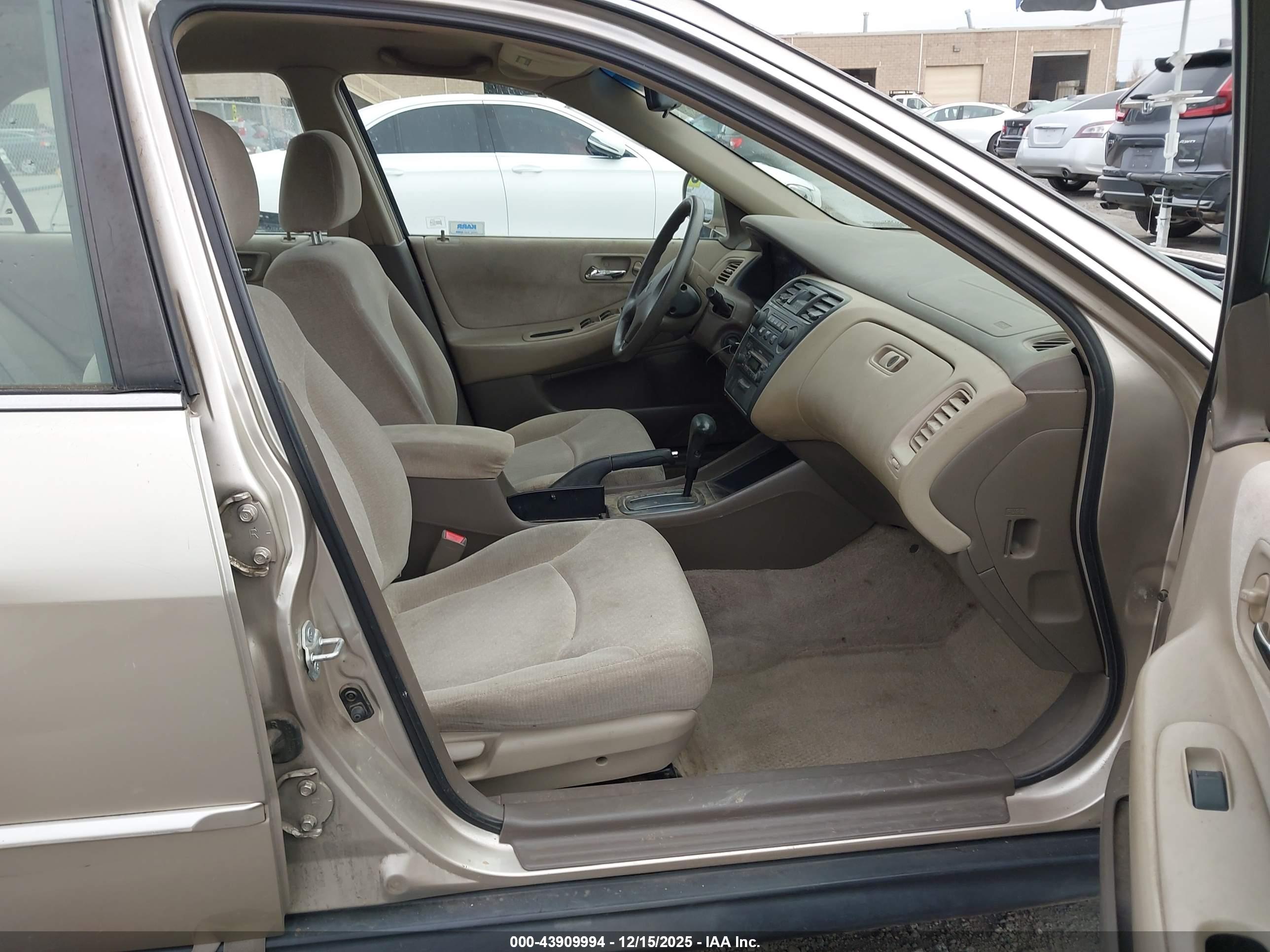 HONDA ACCORD image 5