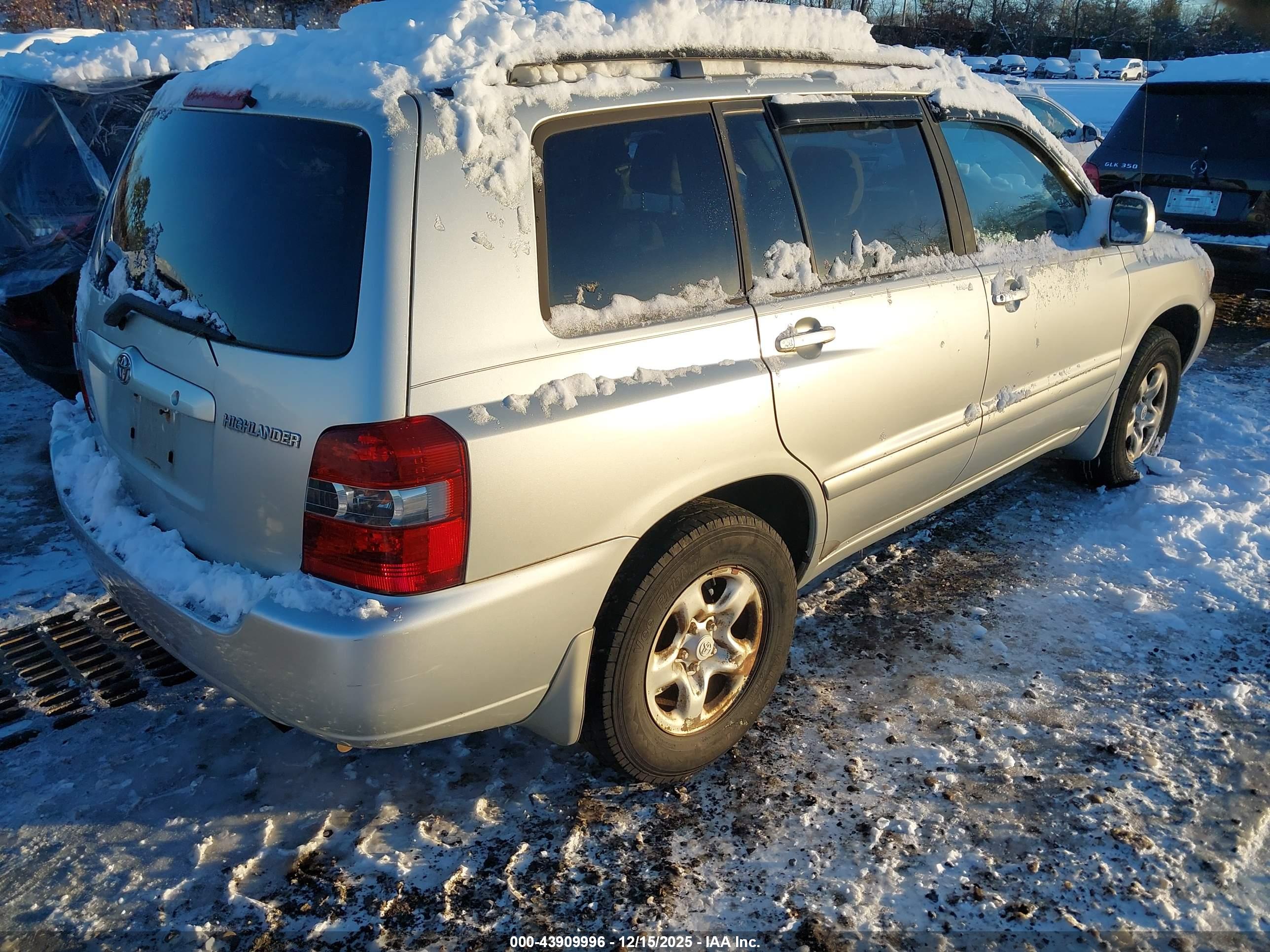 TOYOTA HIGHLANDER image 4