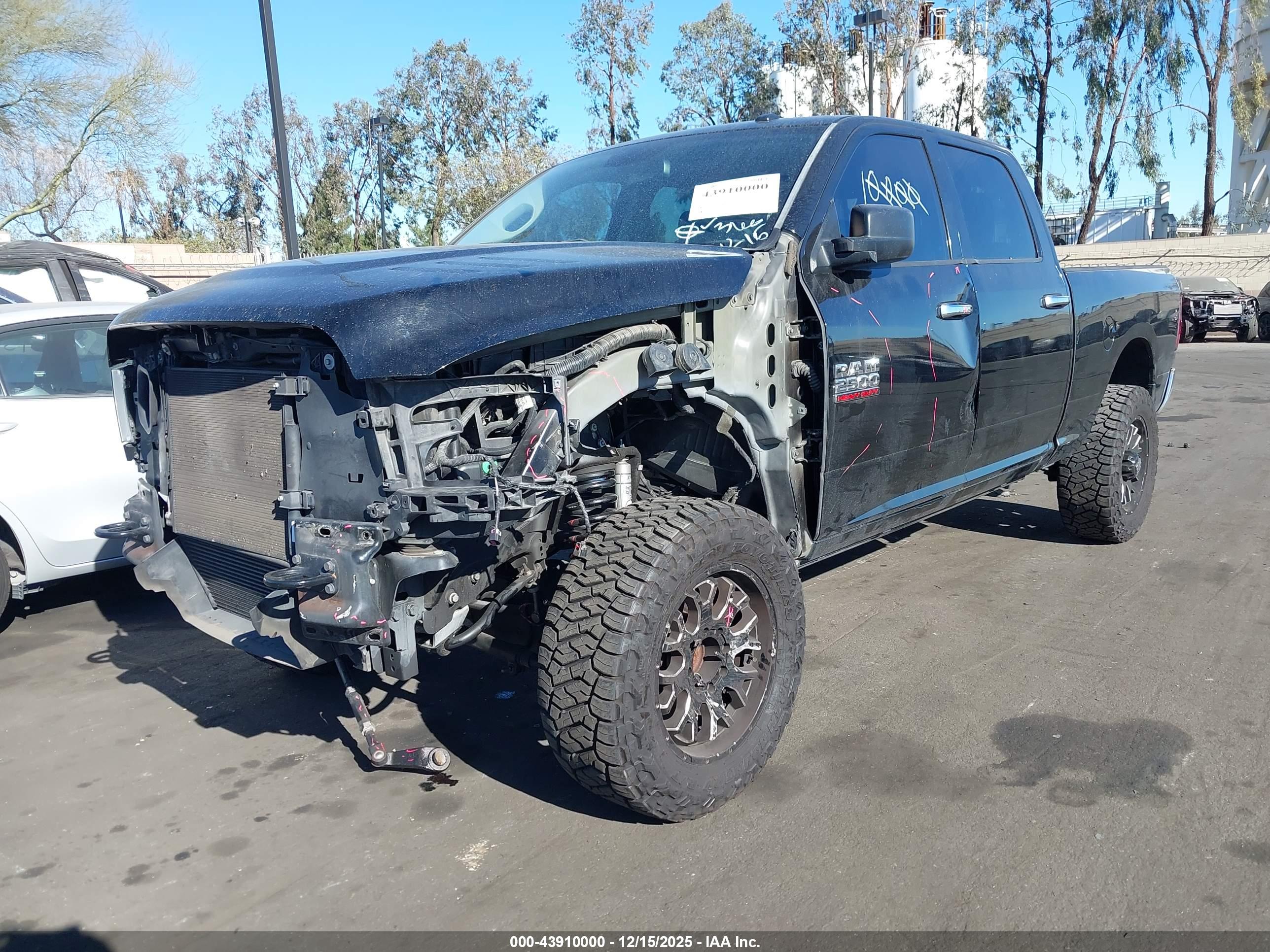 RAM 2500 image 2