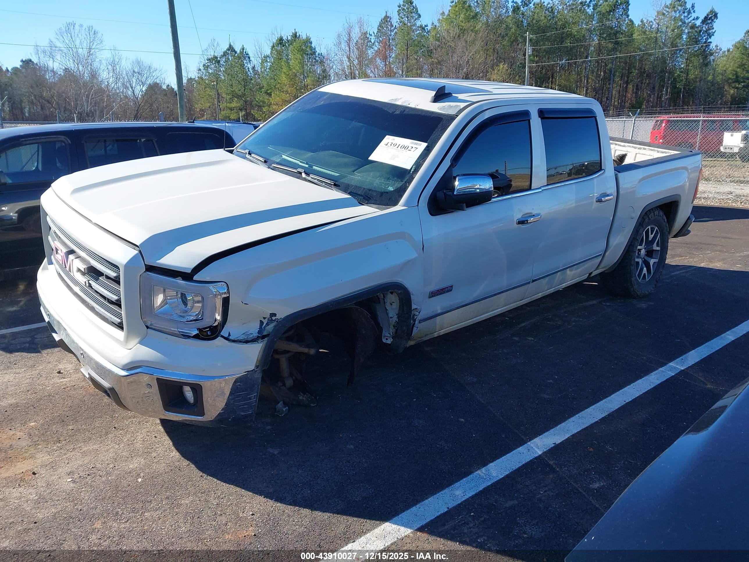 GMC SIERRA image 2