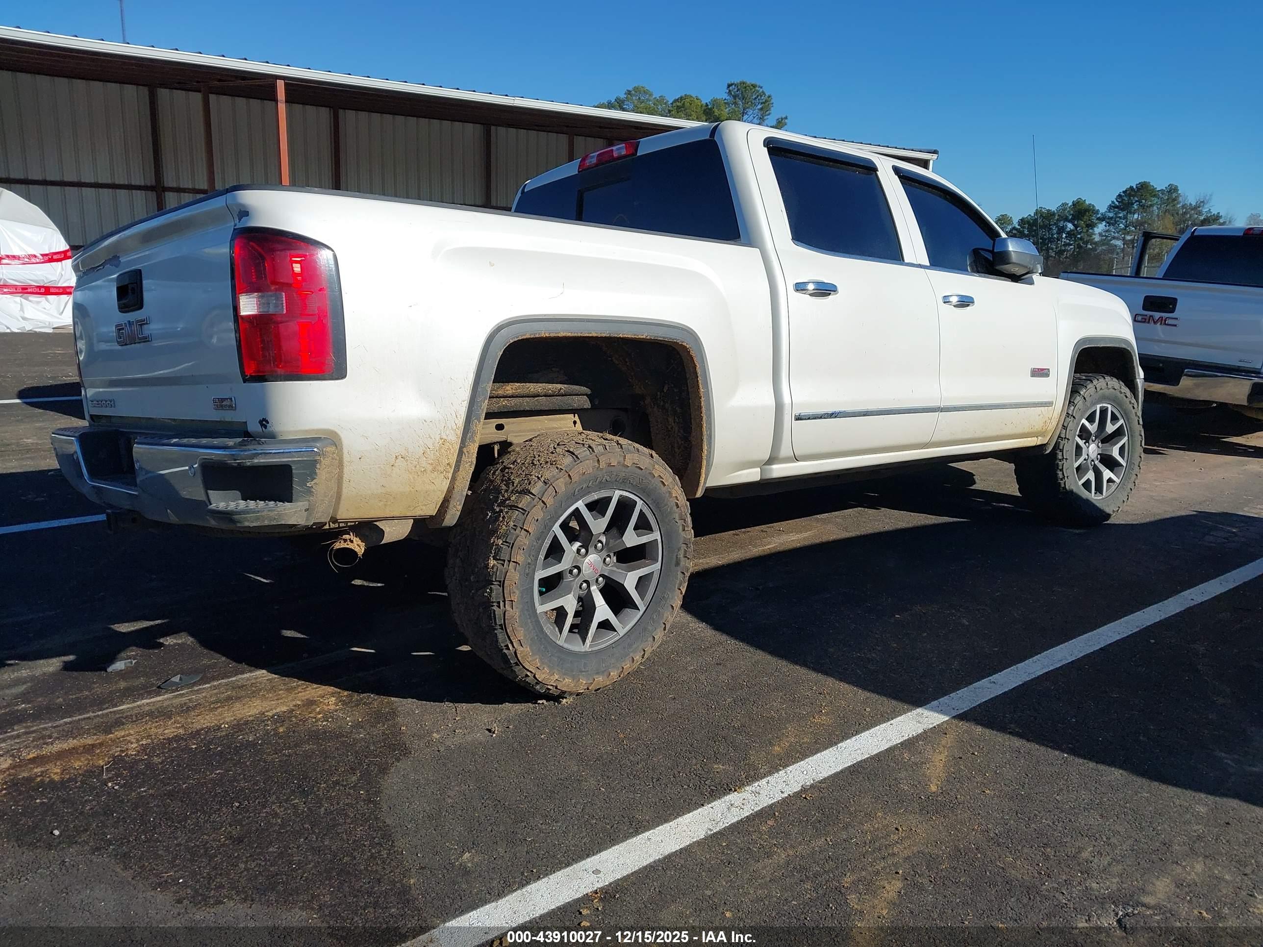 GMC SIERRA image 4