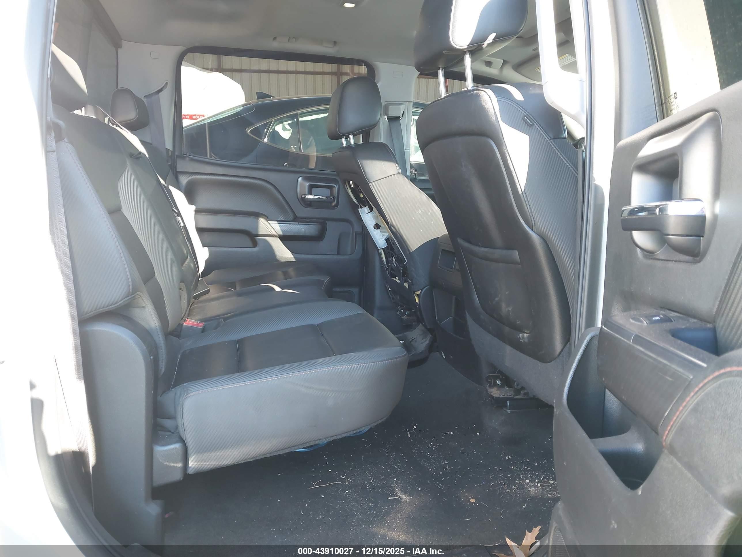 GMC SIERRA image 8