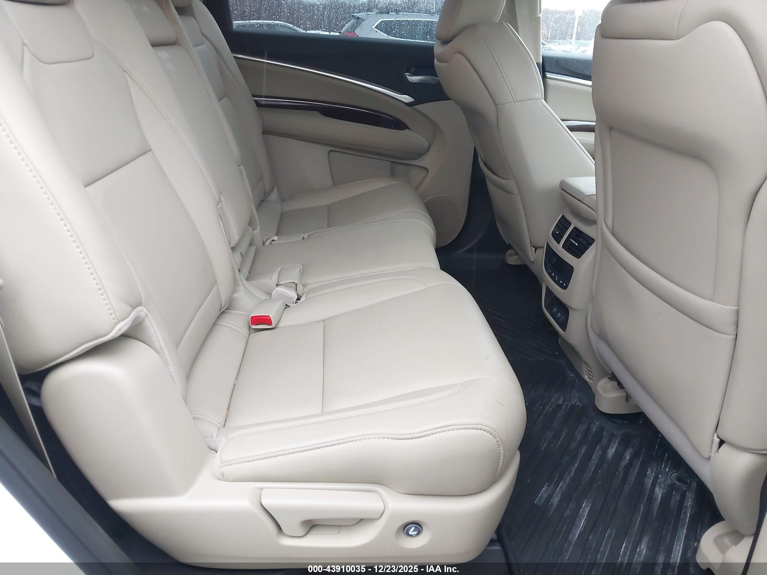 ACURA MDX image 8
