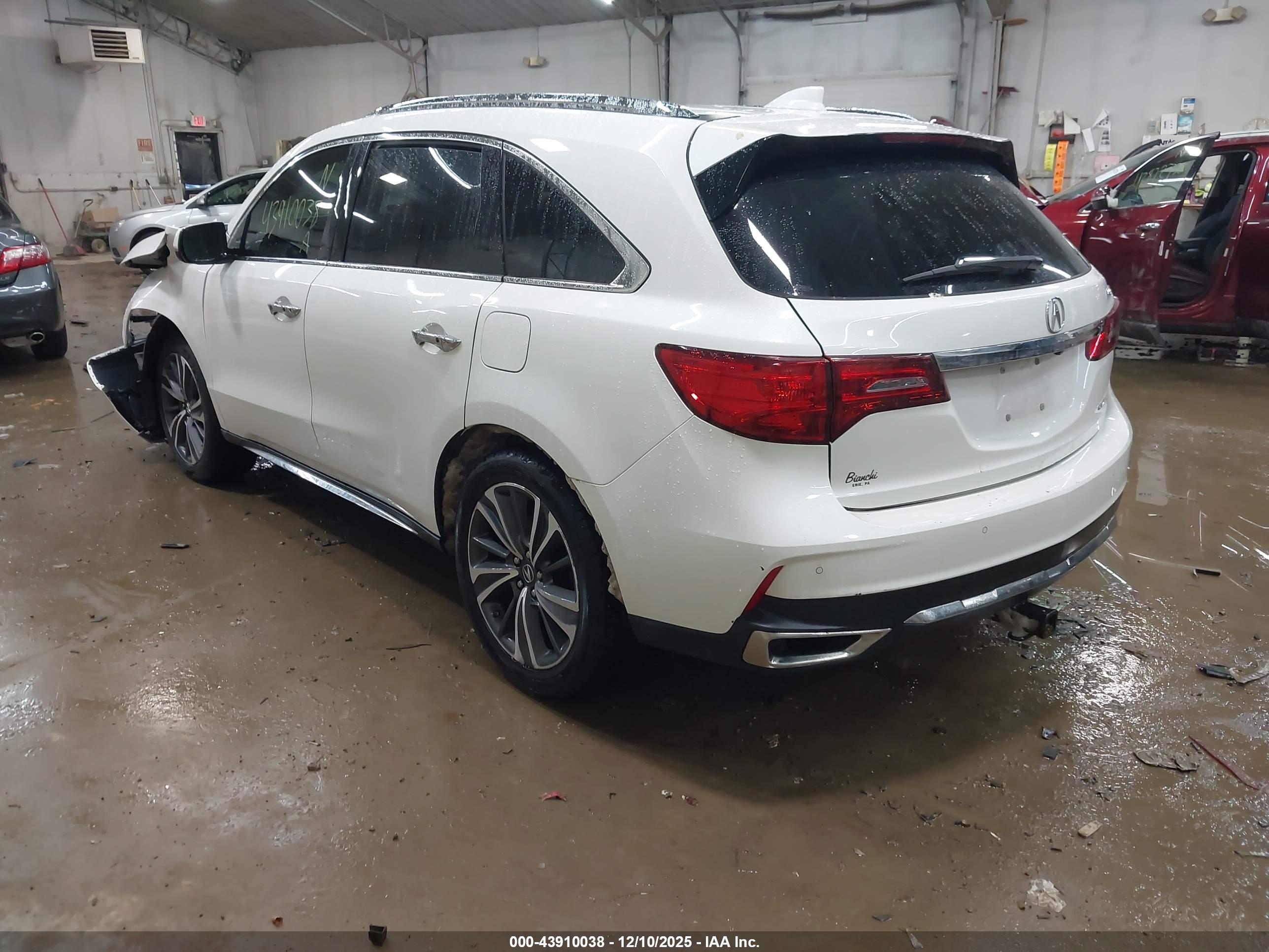 ACURA MDX image 3