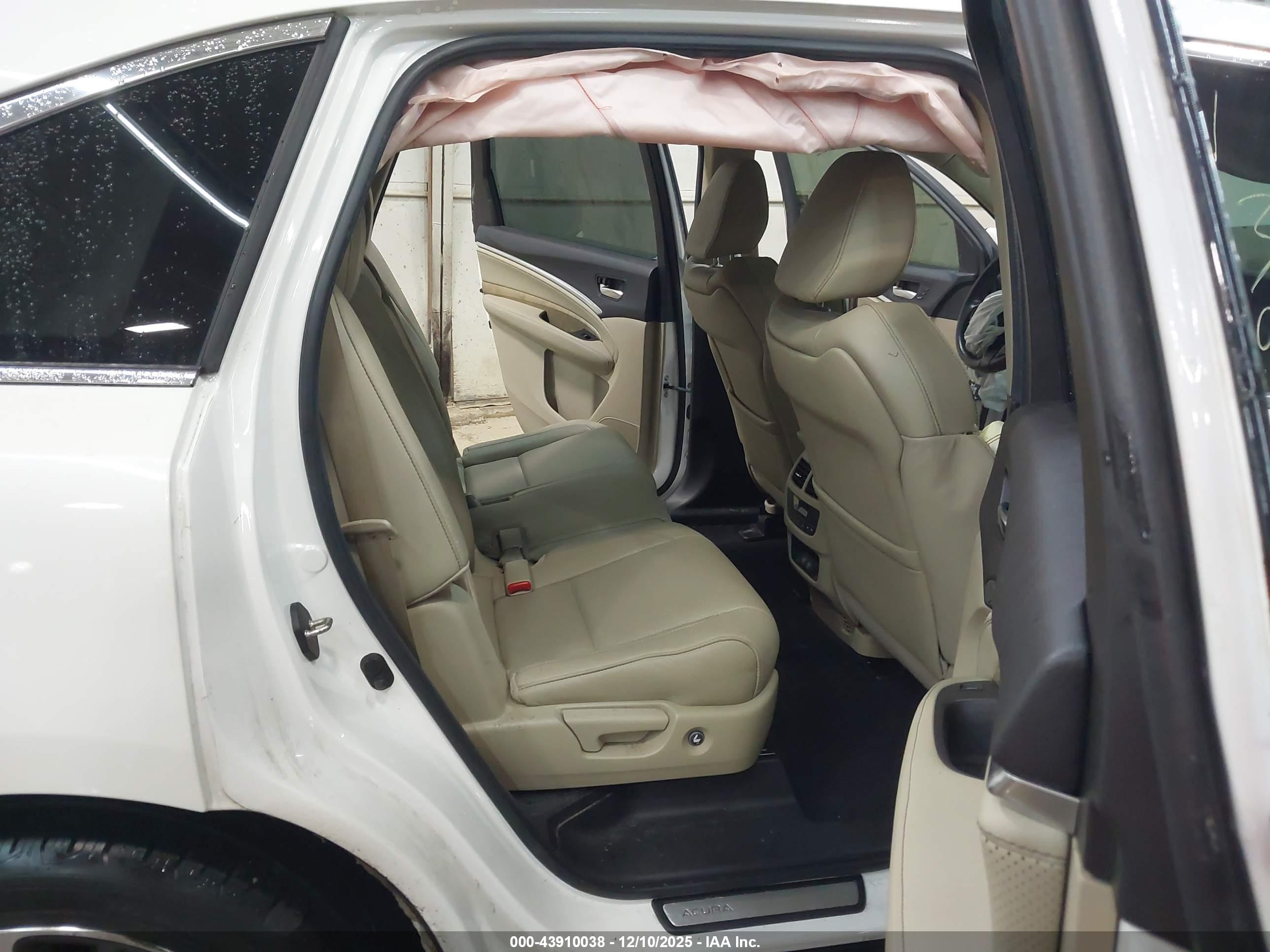 ACURA MDX image 8