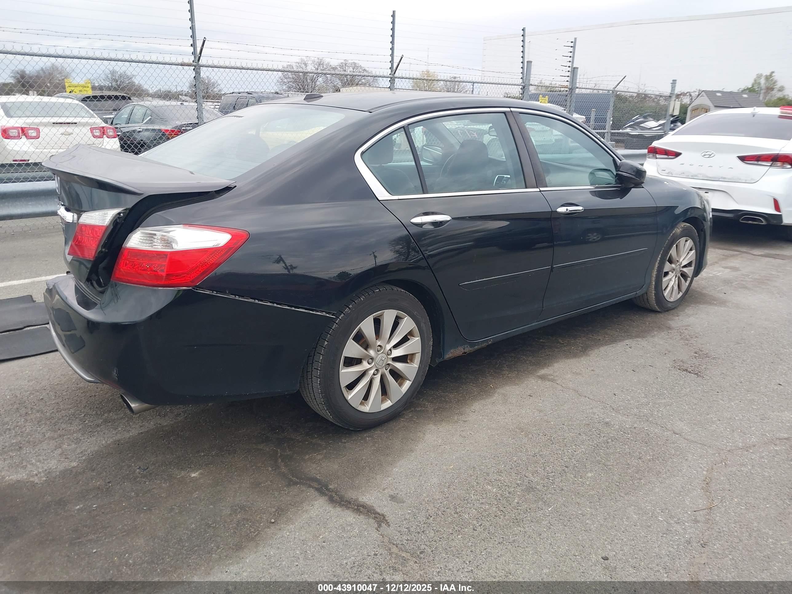 HONDA ACCORD image 4