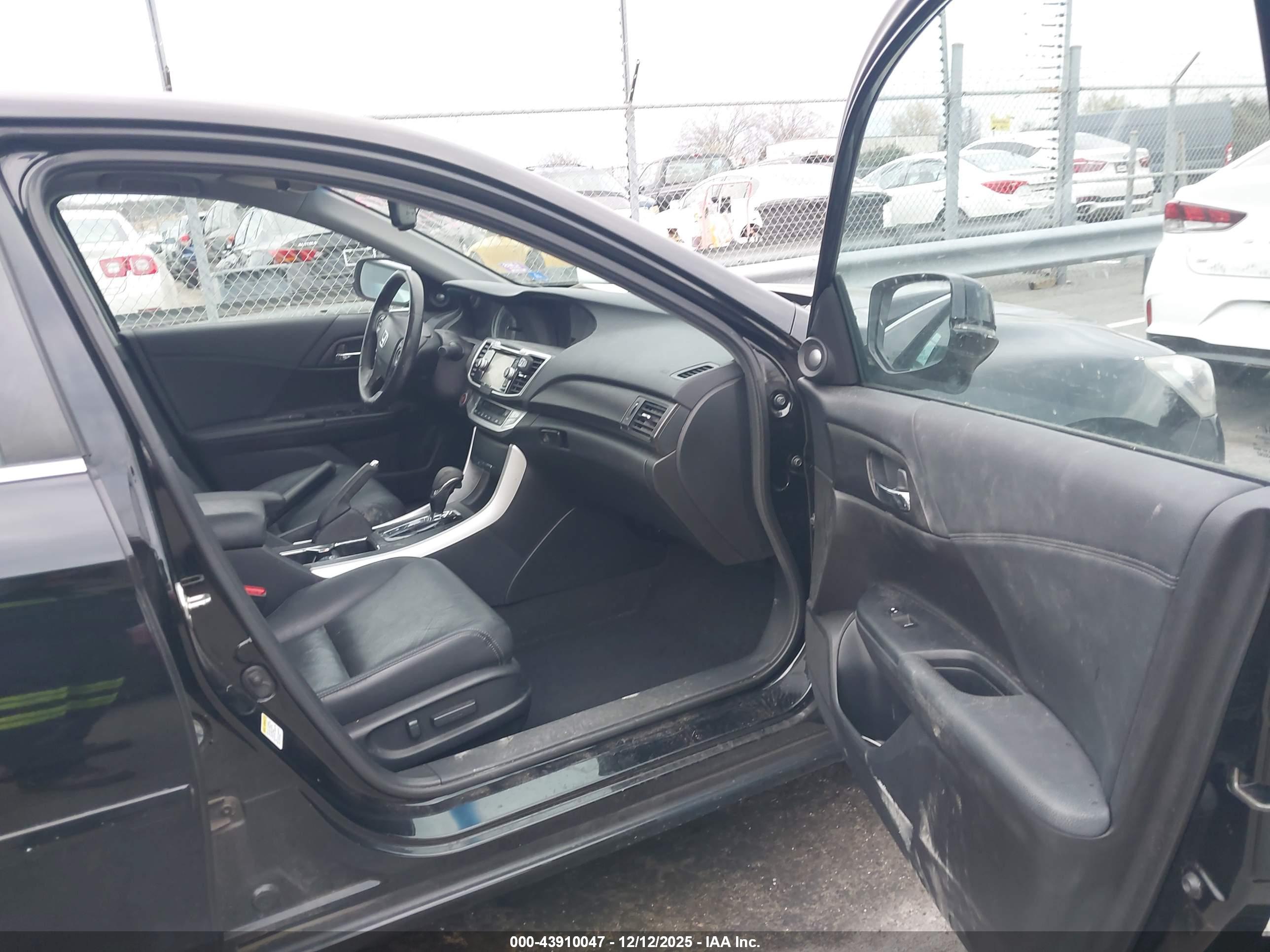 HONDA ACCORD image 5