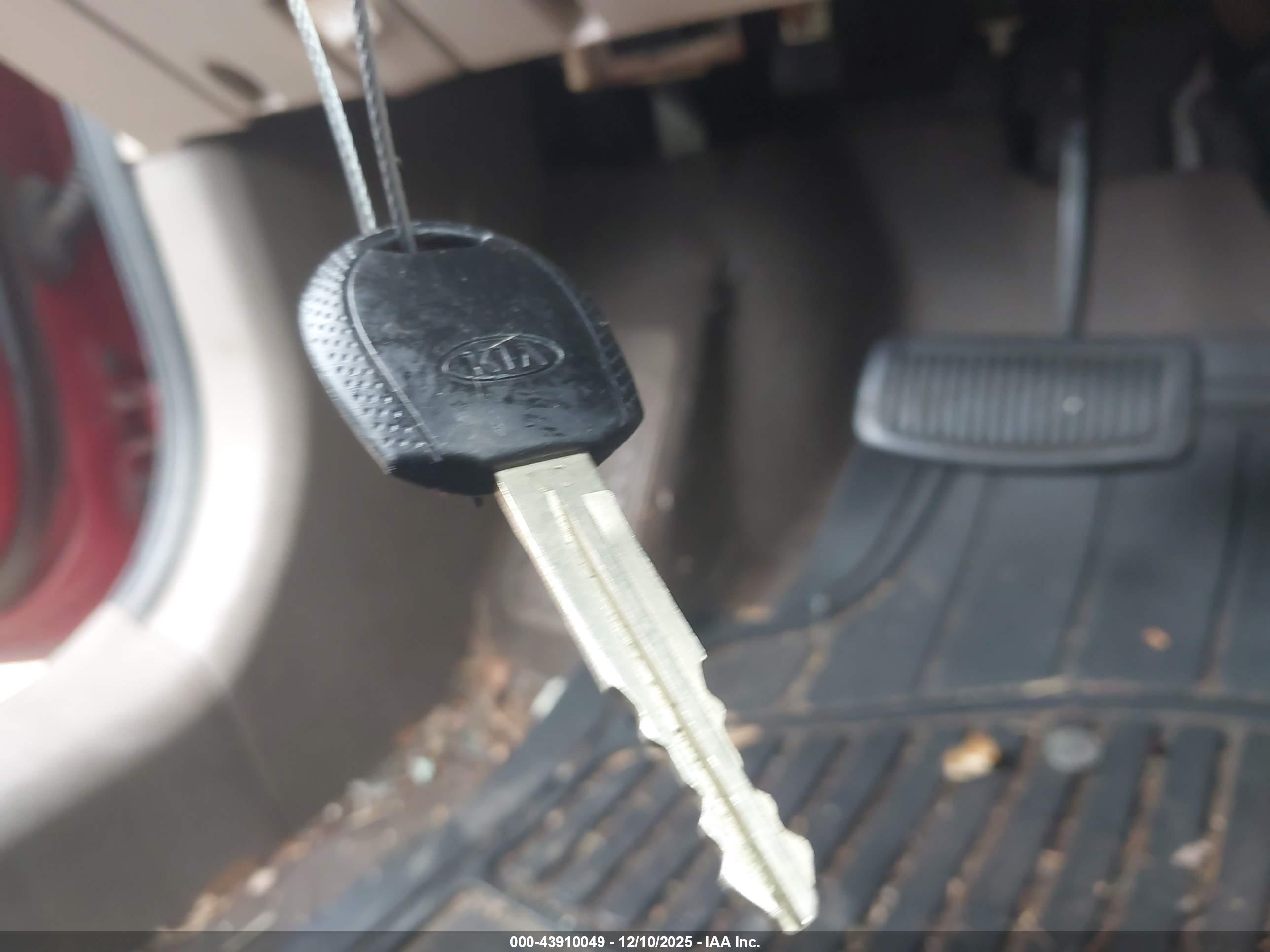 KIA SPORTAGE image 11