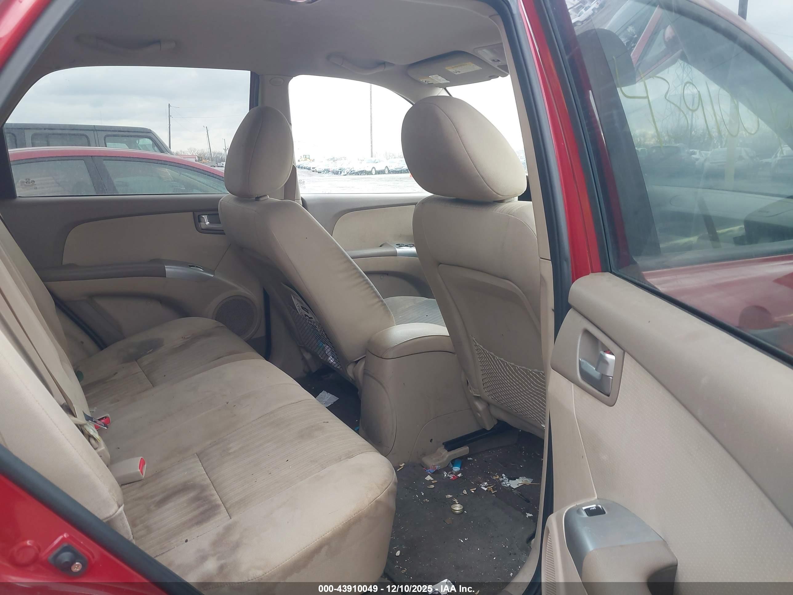 KIA SPORTAGE image 8