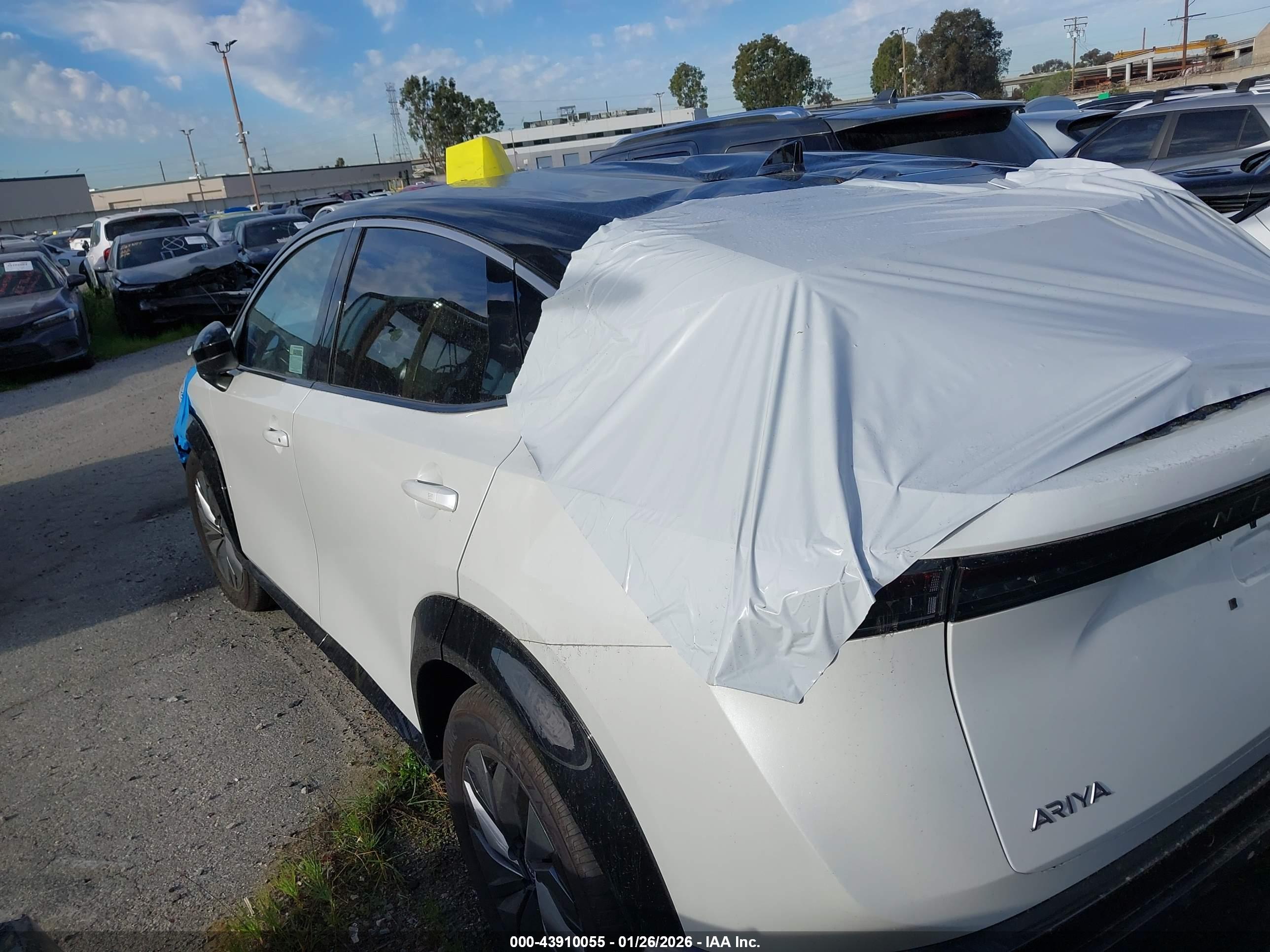 NISSAN ARIYA image 3