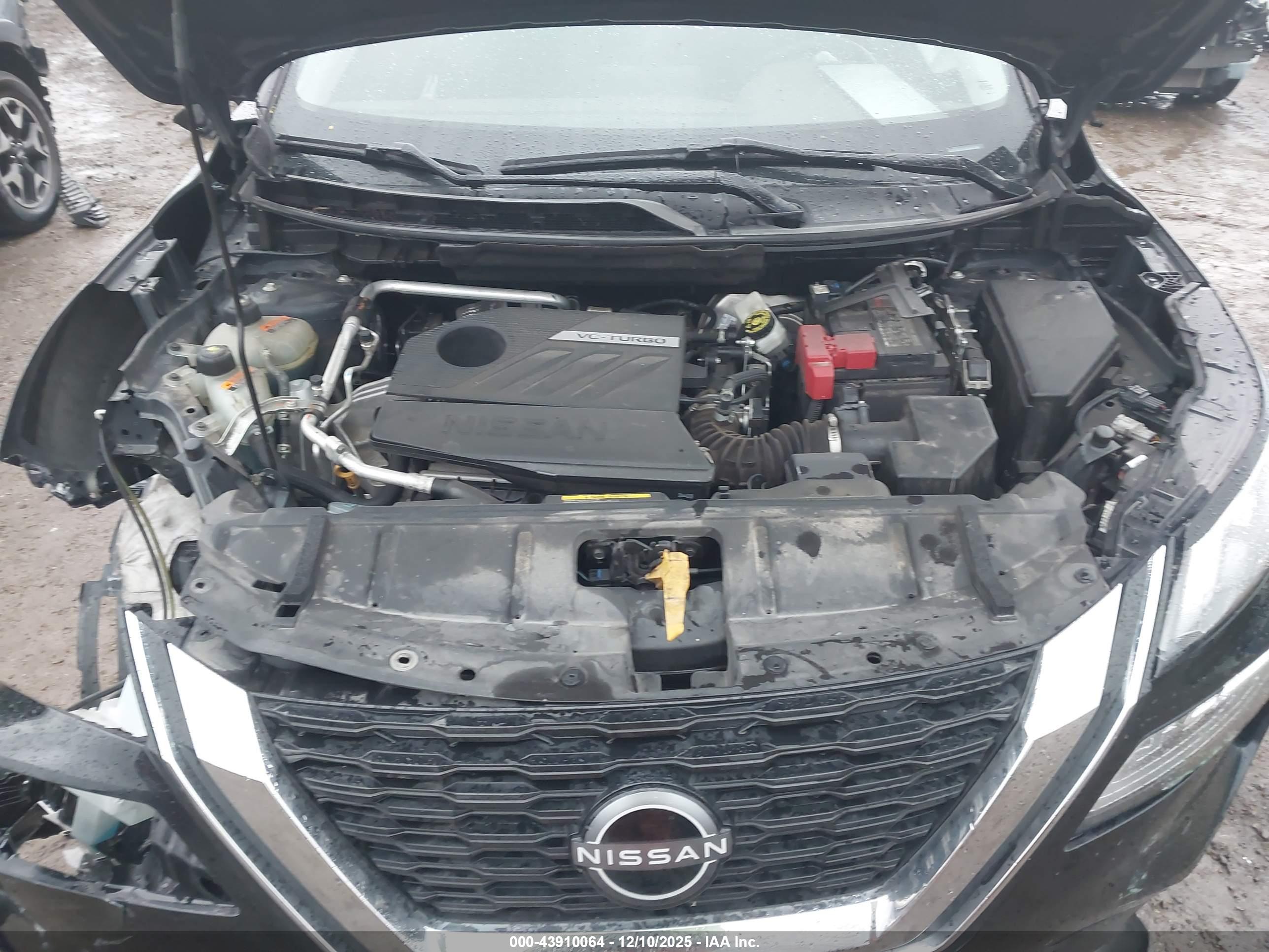 NISSAN ROGUE image 10